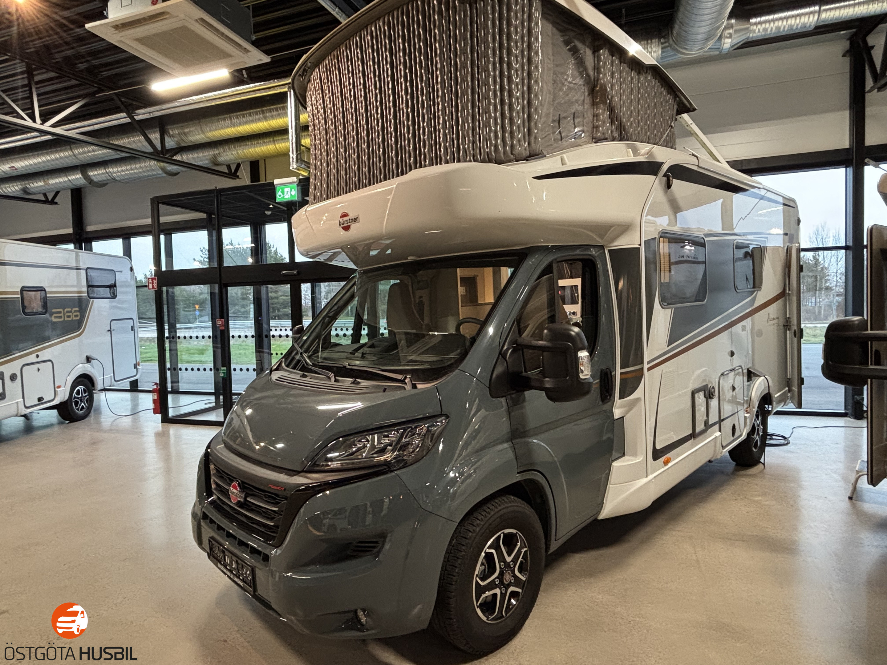 Produktbild 1 - Bürstner Lyseo TD Gallery 689 // ALKOV 2023