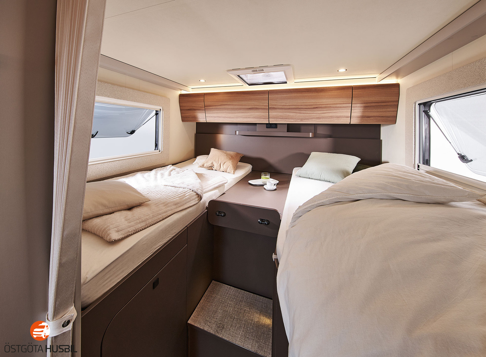 Produktbild 1 - Bürstner B66 TD 690 långbäddar/taksäng leverans ca