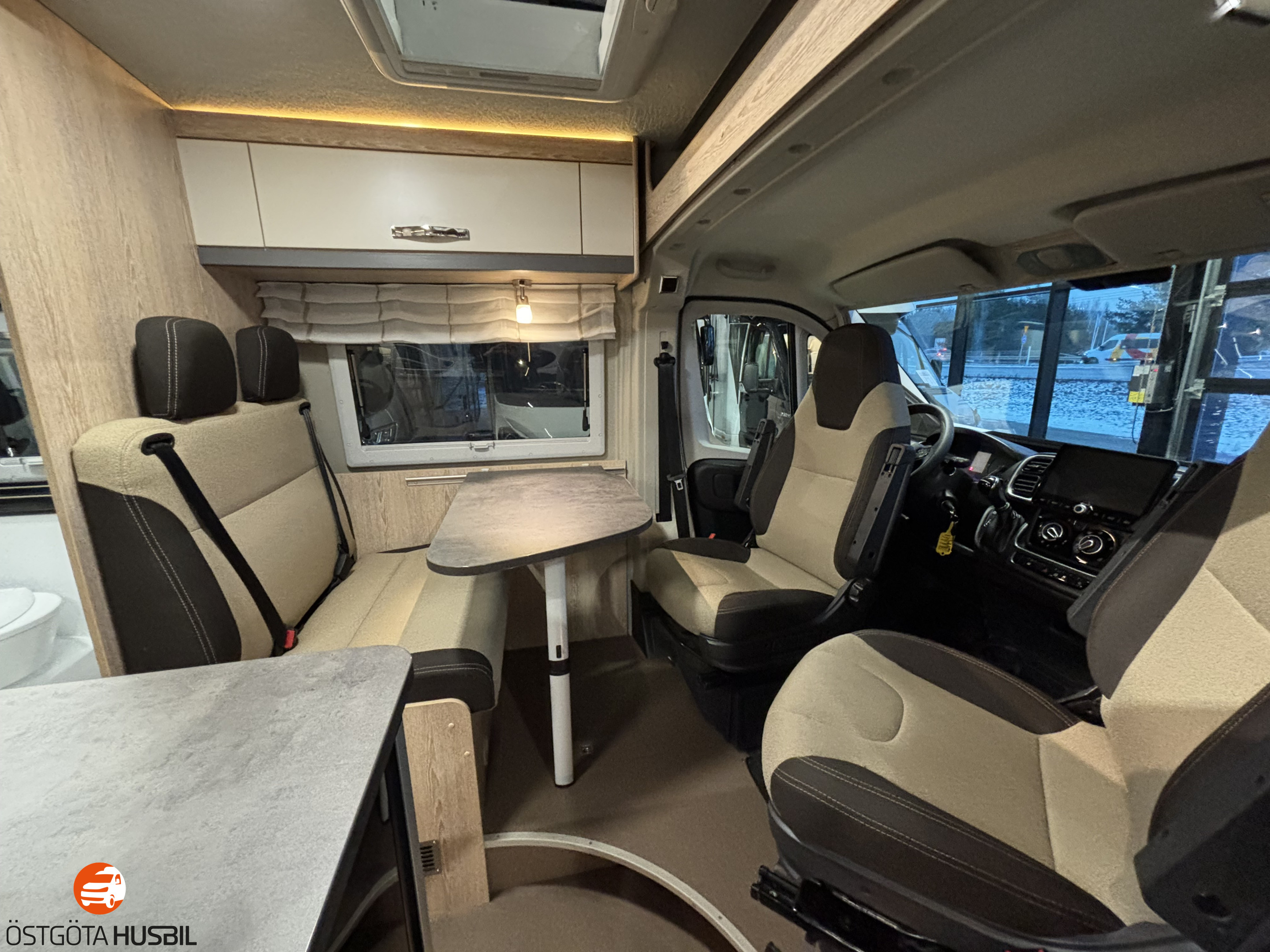 Produktbild 1 - Pössl INKOMMANDE // 640 ENKELBÄDDAR 2024