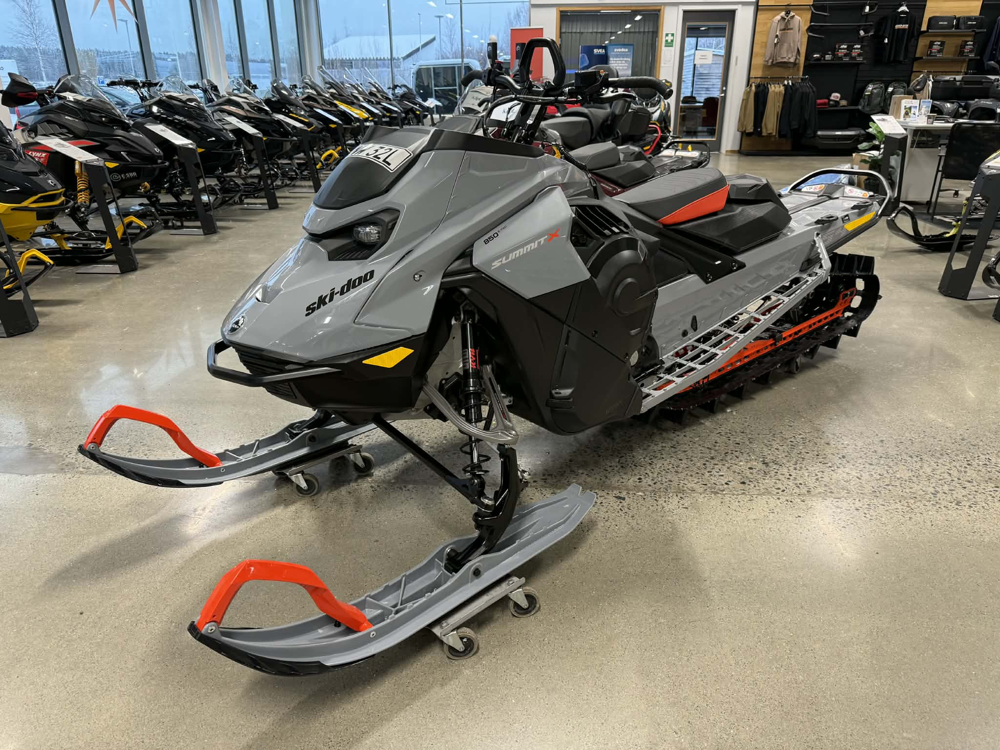 Produktbild 1 - Ski-doo Summit X 850 E-TEC 154" SHOT 10.25" Displa