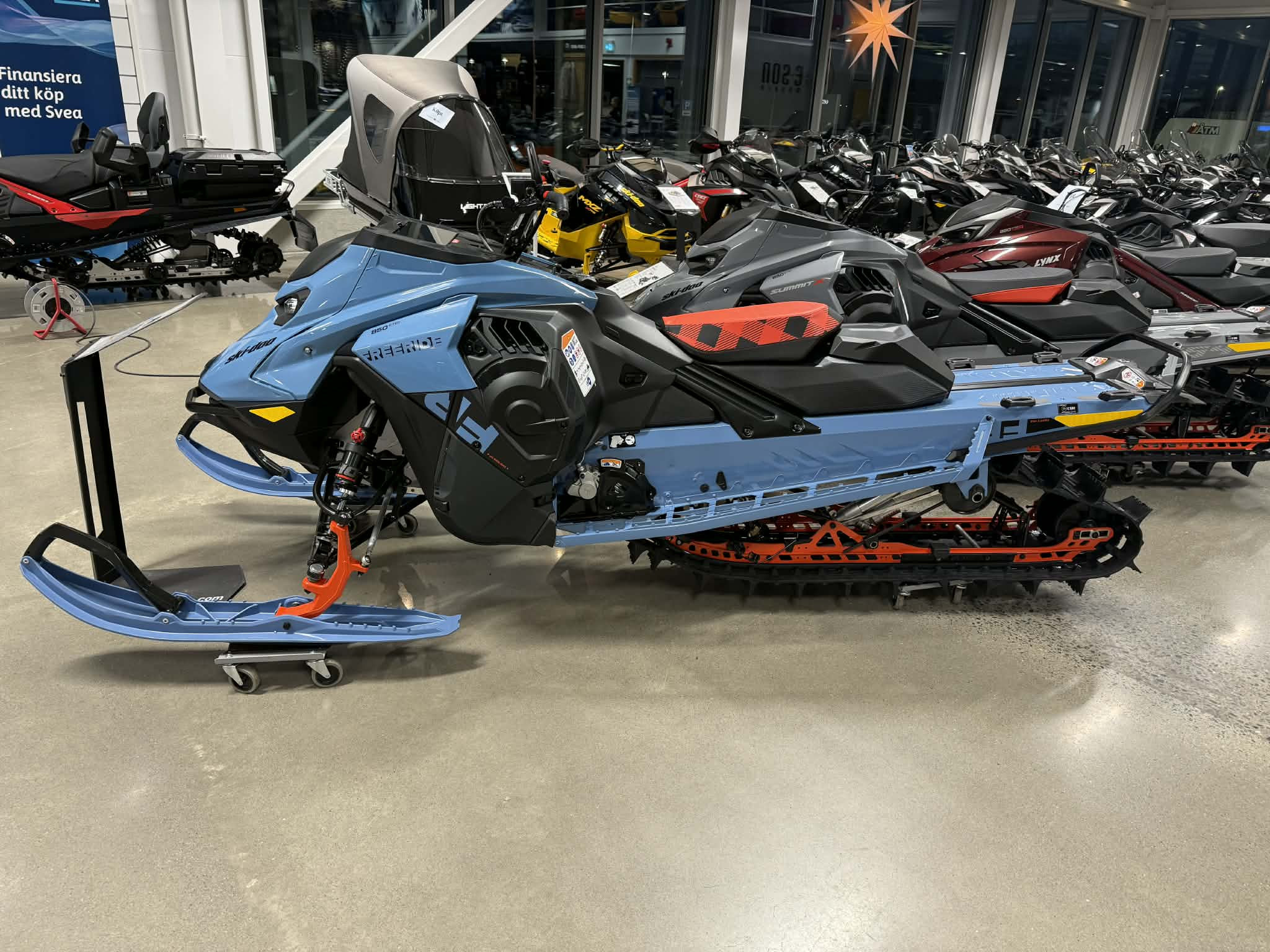 Produktbild 1 - Ski-doo Freeride 146" 850 E-TEC 64mm  SHOT 10.25" 