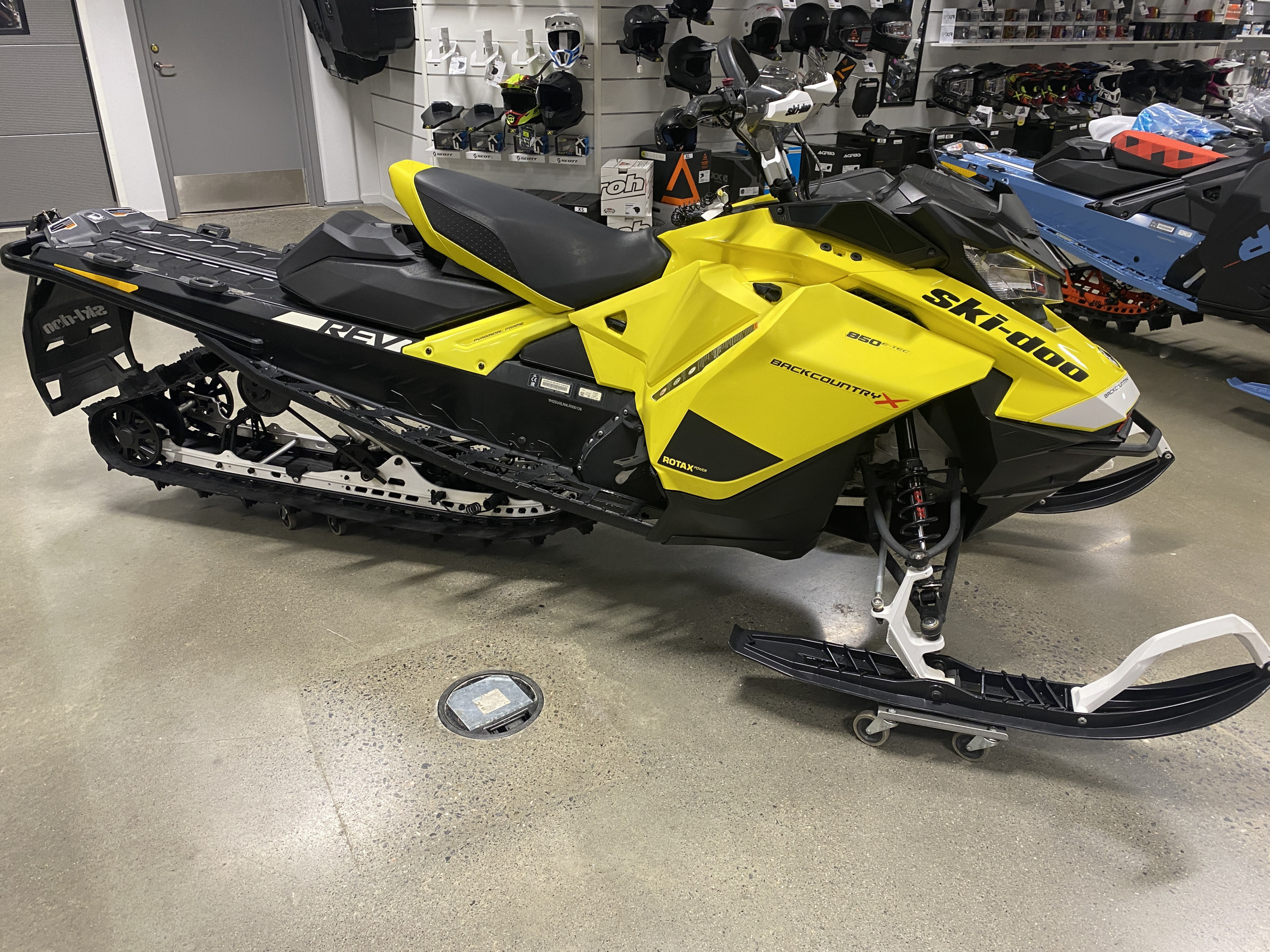 Produktbild 1 - Ski-doo RENEGADE BACKCOUNTRY X 850 E-TEC 2020