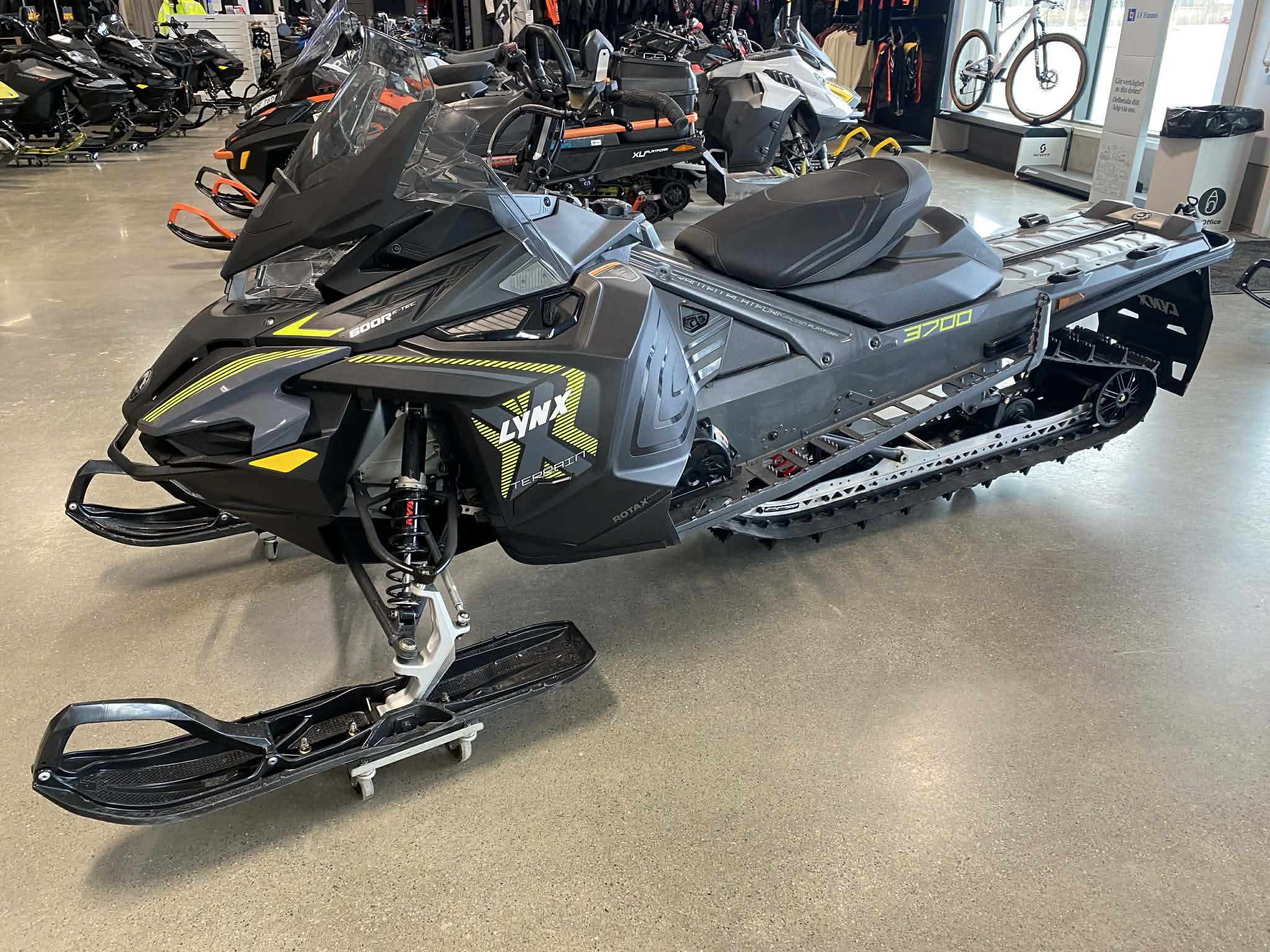 Produktbild 1 - Lynx XTERRAIN STD 3700 600R 2020