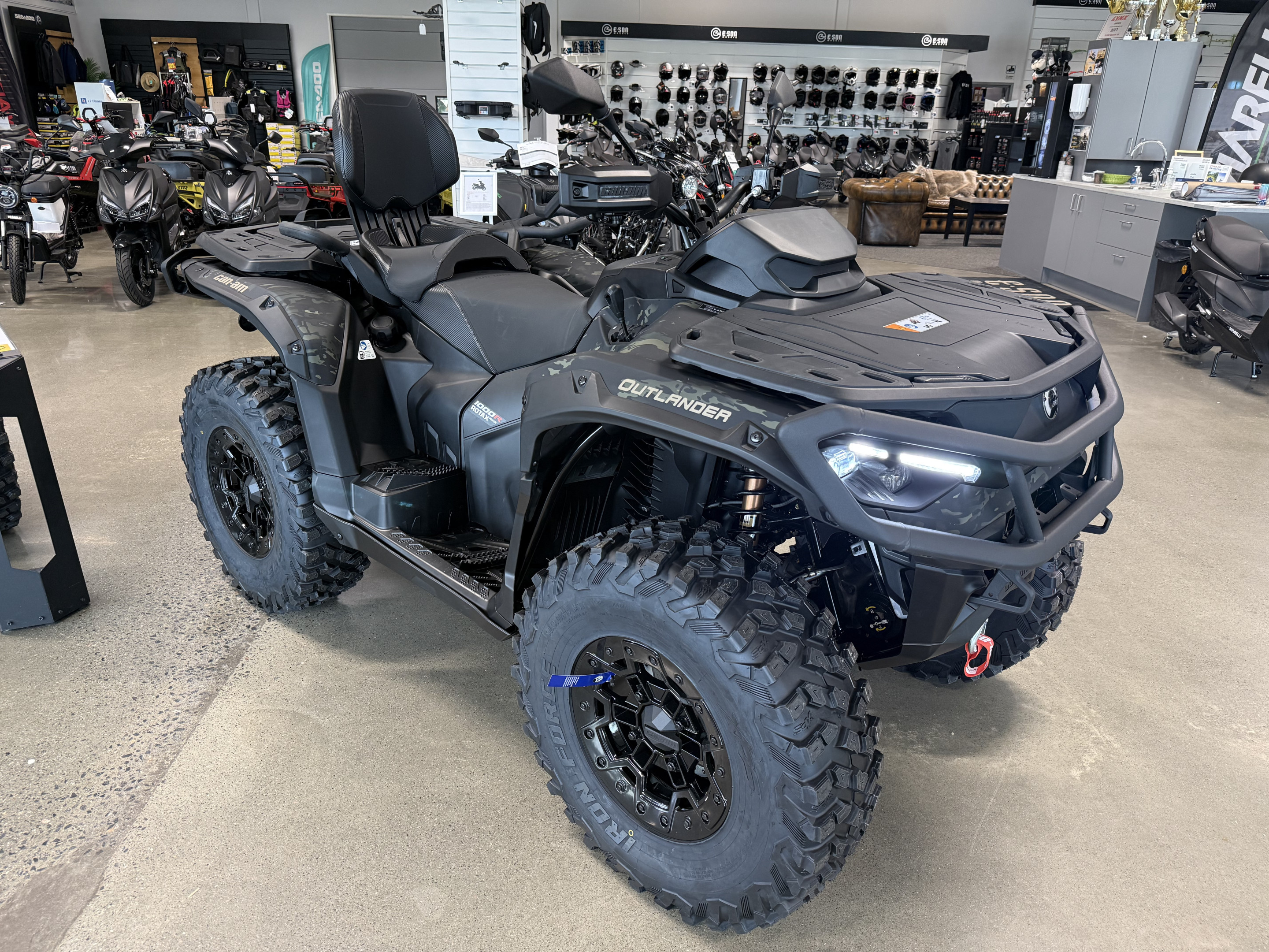 Produktbild 1 - Can-Am OUTLANDER MAX BACKCOUNTRY 1000R T3B 2026