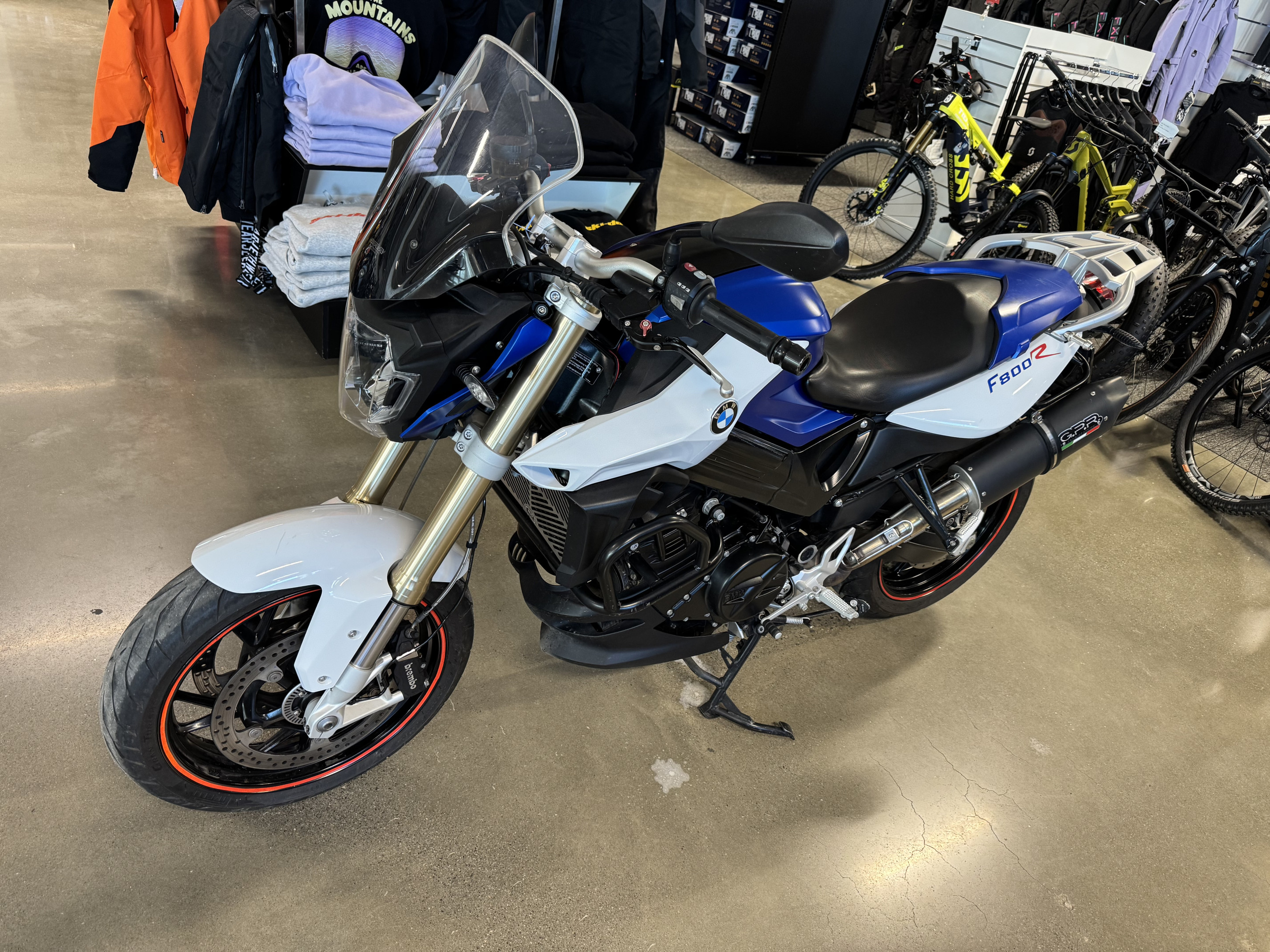 Produktbild 1 - BMW F 800R 2015