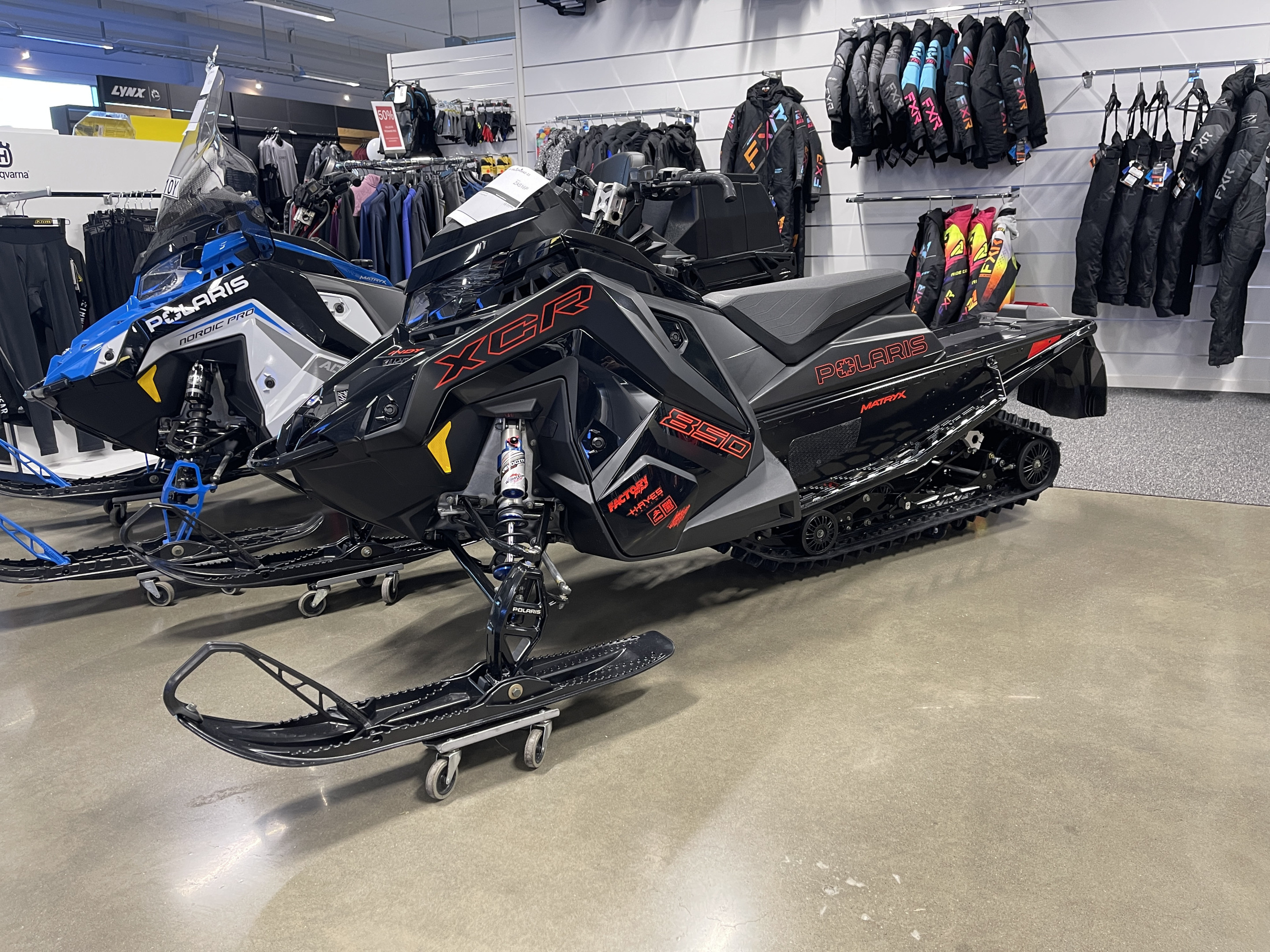Produktbild 1 - Polaris 850 INDY XCR 136" 2023