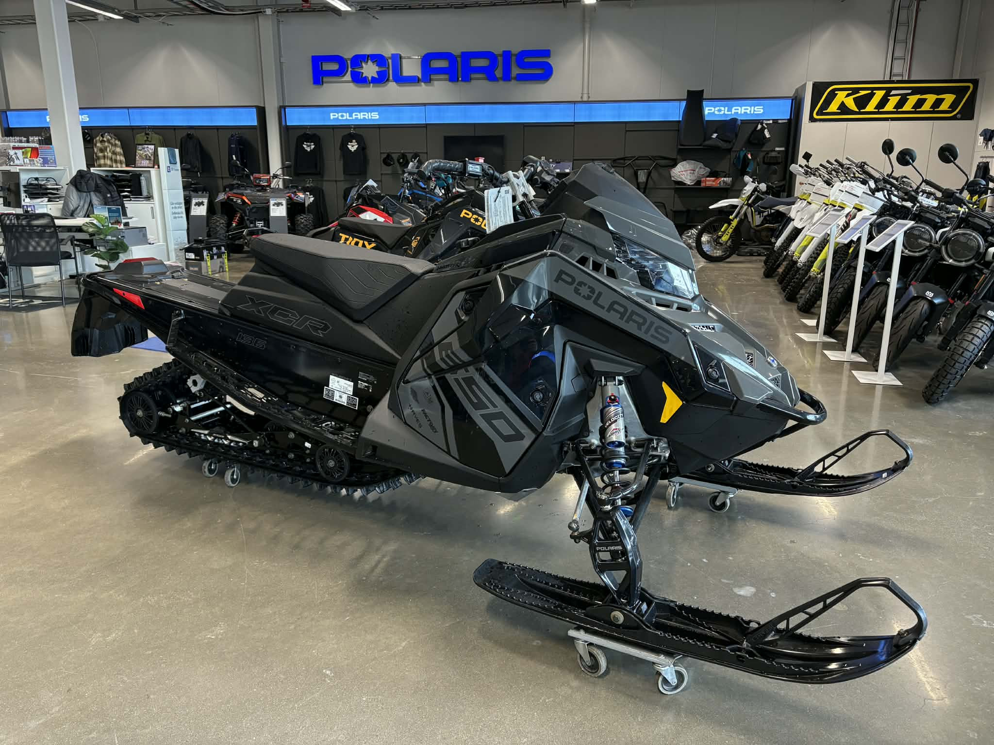 Produktbild 1 - Polaris 650 INDY XCR 136" SUPER KAMPANJ 2025
