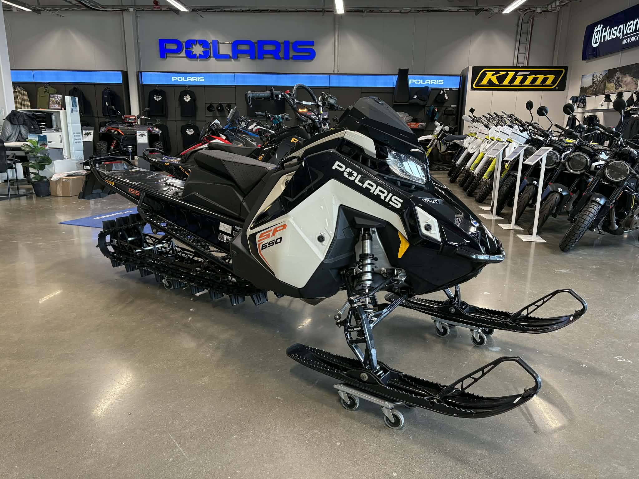 Produktbild 1 - Polaris 650 RMK SP 155" PRO Full tunnel 7S MOMS 20