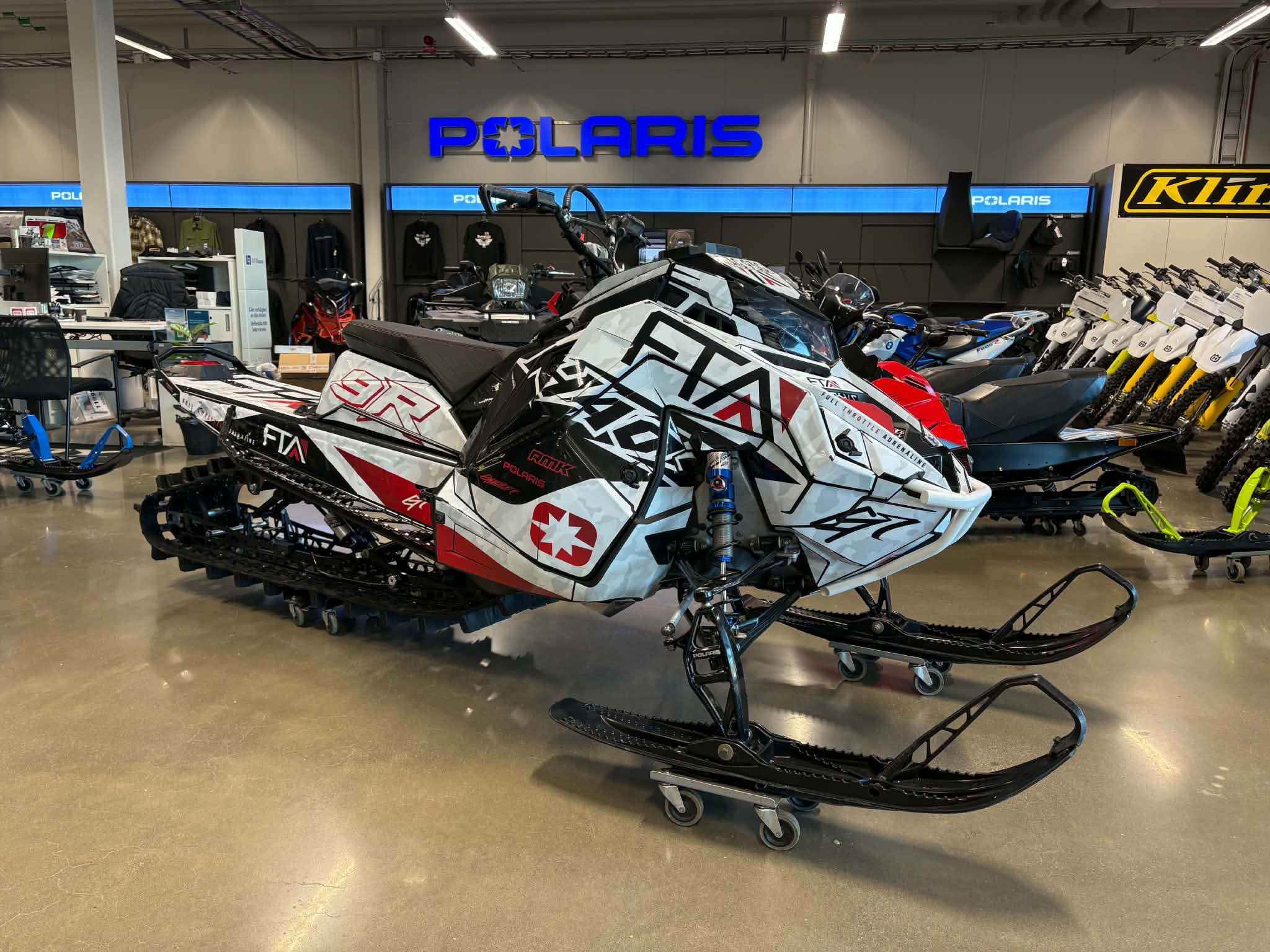 Produktbild 1 - Polaris 9R RMK KHAOS 146 7S 2023