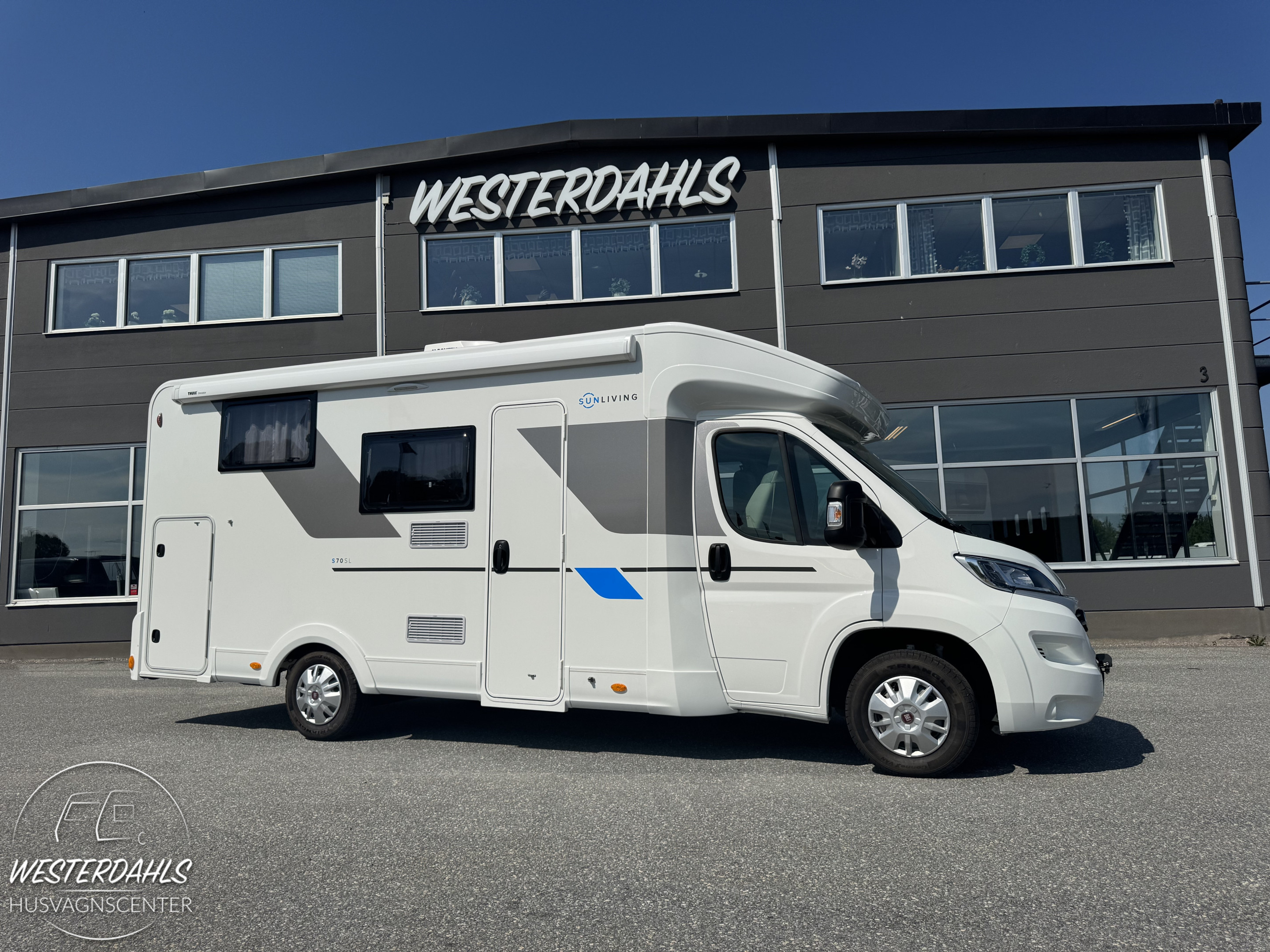 Produktbild 1 - Sun Living Campervan SERIES S 70 SL (AC, 5-Bältad)