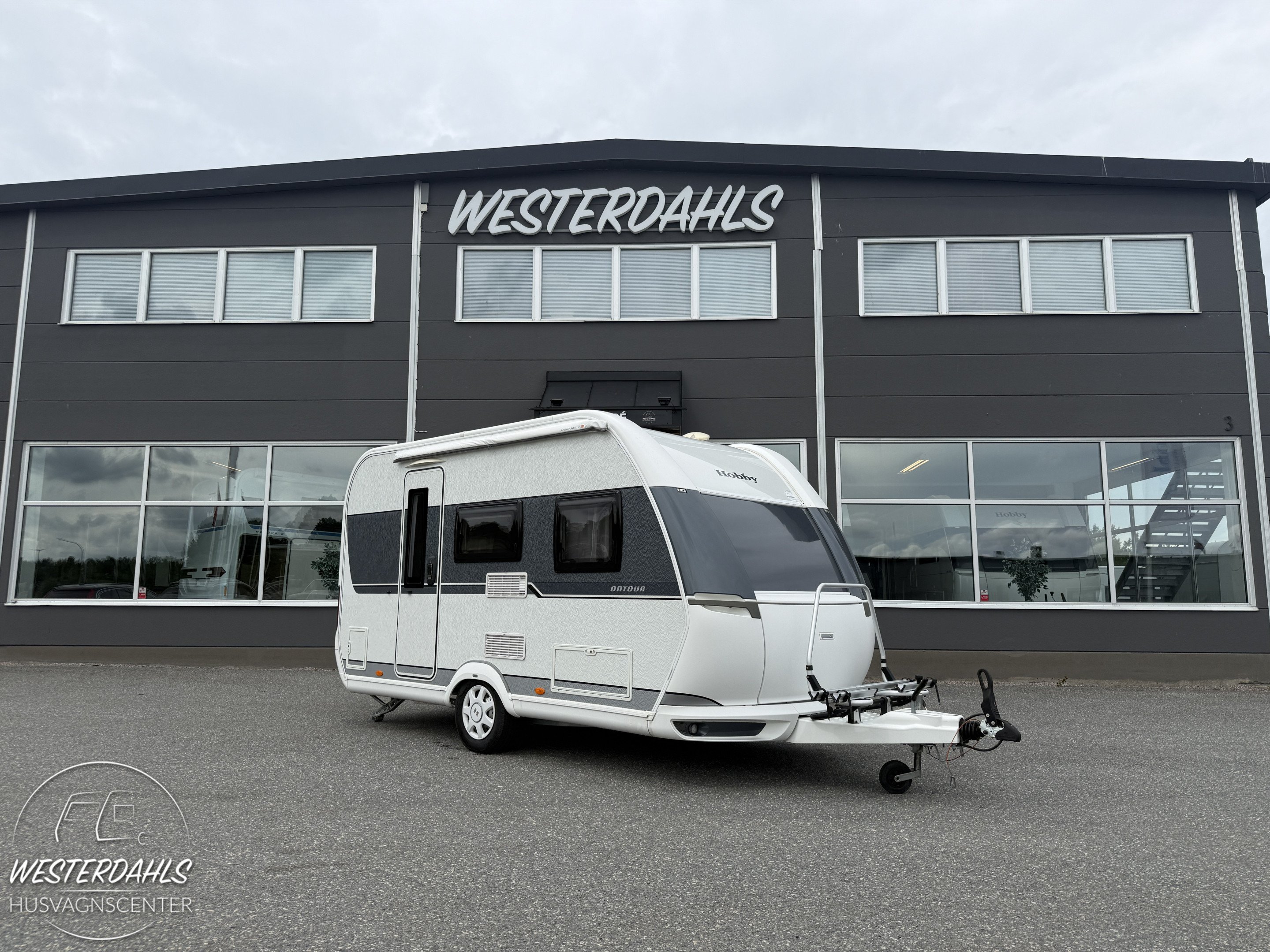 Produktbild 1 - Hobby 390 SF ONTOUR (Förtält, Solcell) 2019