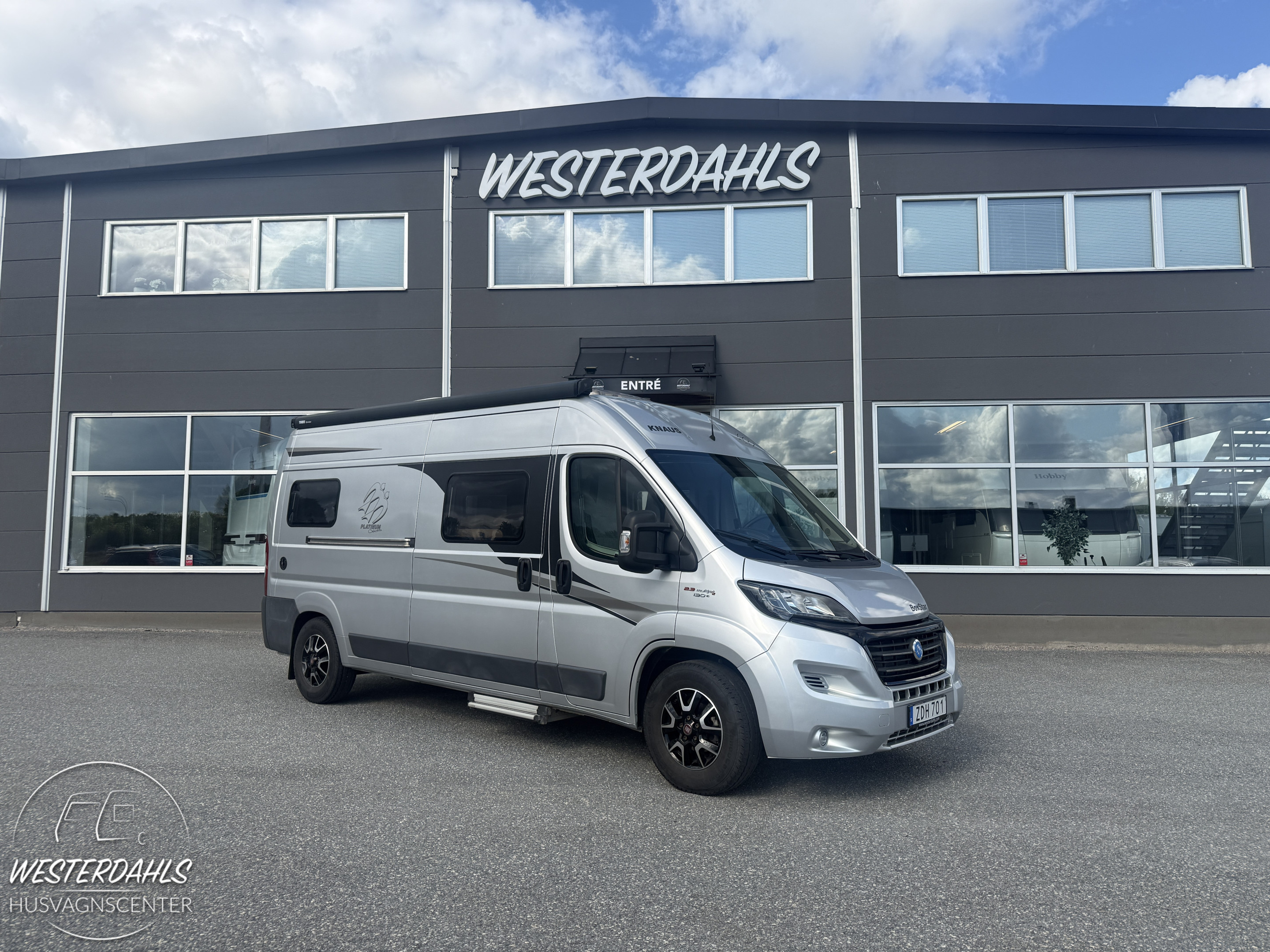 Produktbild 1 - Knaus Boxstar 600 ME (AC, Drag, Långbäddar, 6m) 20