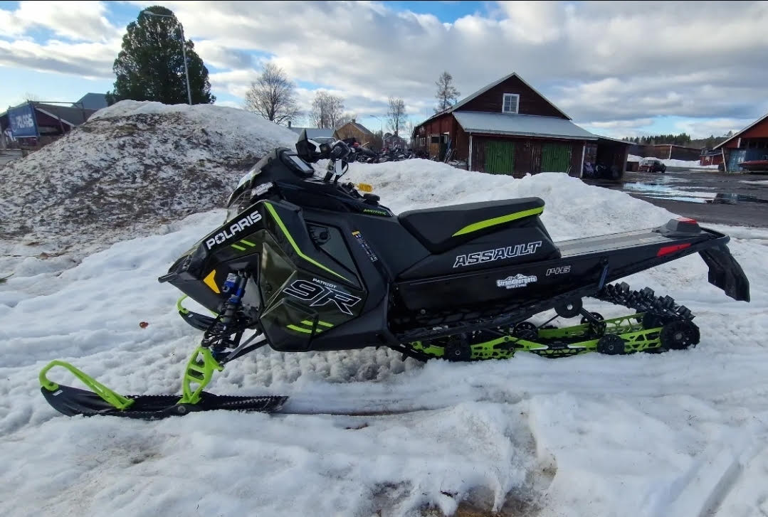 Produktbild 1 - Polaris 9R SB ASSAULT ESC 146 2026