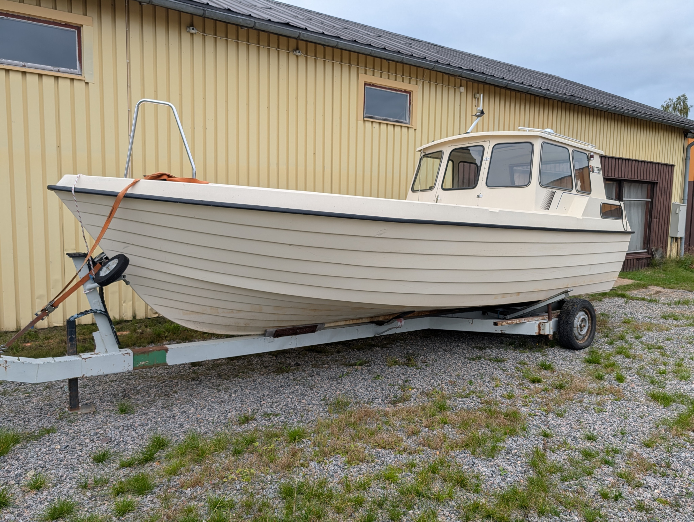 Produktbild 1 - Uttern 720 Diesel 1995