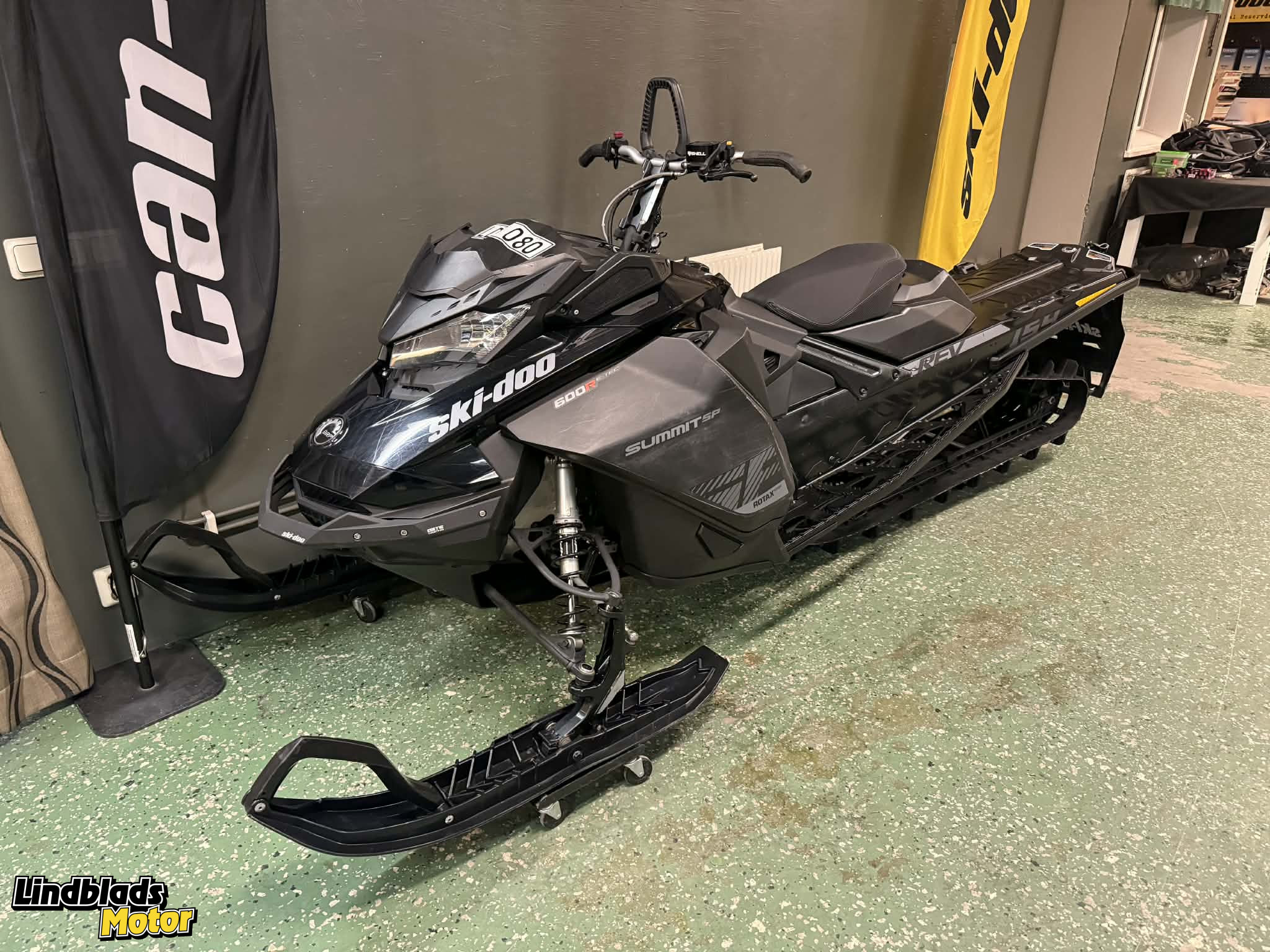 Produktbild 1 - Ski-doo SUMMIT SP 154 600 m. elstart 2019