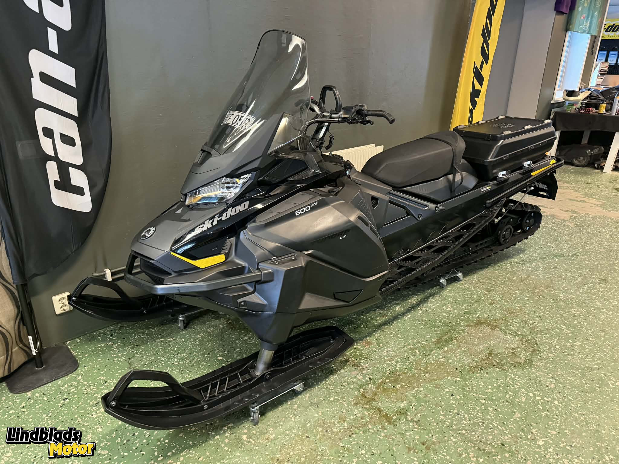 Produktbild 1 - Ski-doo TUNDRA LT 600 ACE 2023