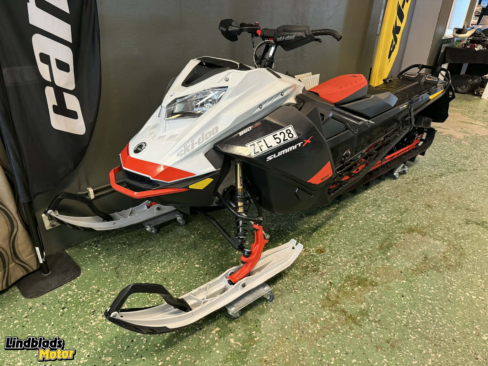 Produktbild 1 - Ski-doo SUMMIT 850 TURBO EXPERT 154 2021