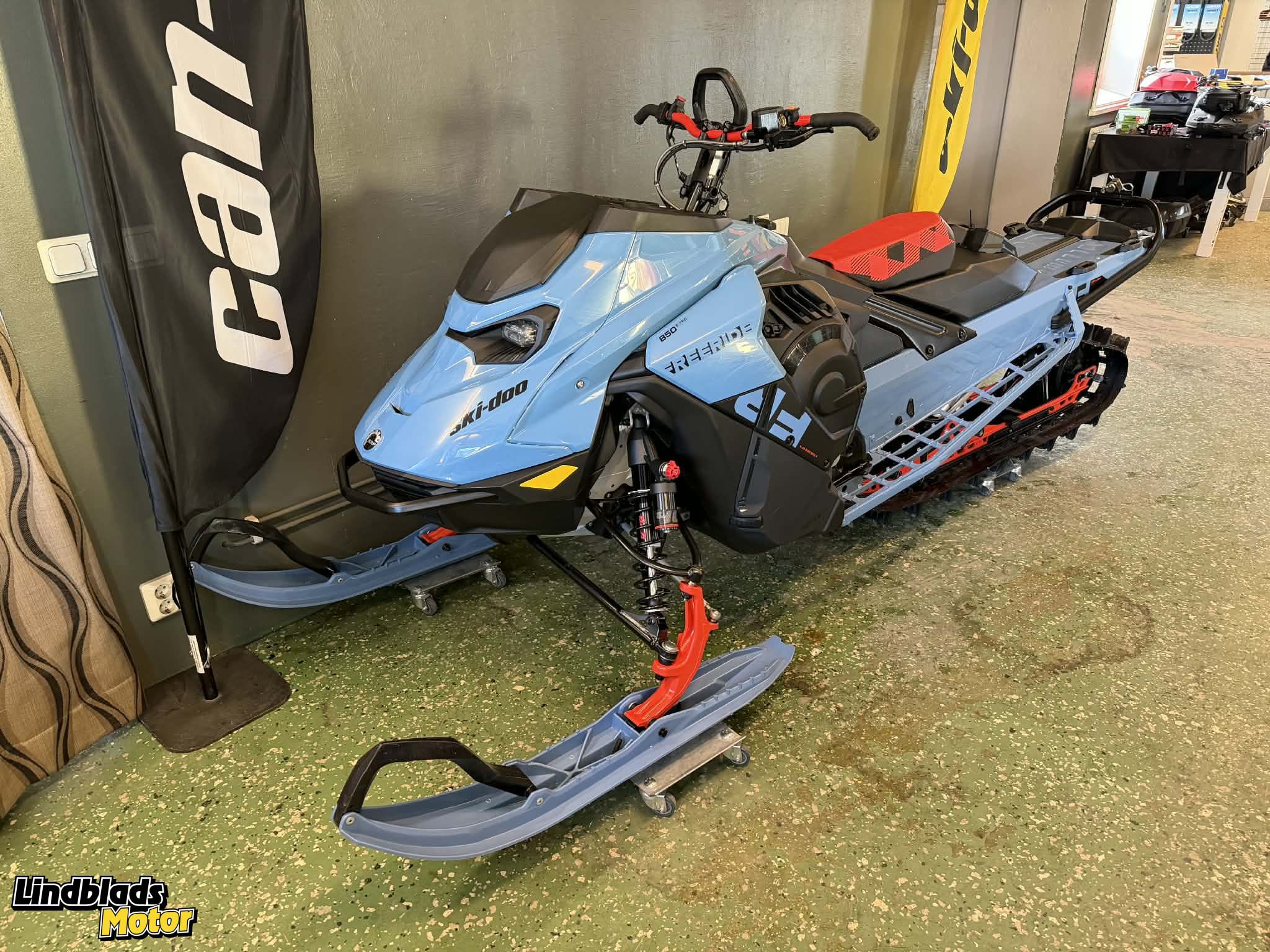 Produktbild 1 - Ski-doo FREERIDE STD 850 E-TEC 146" m. kylare 2026