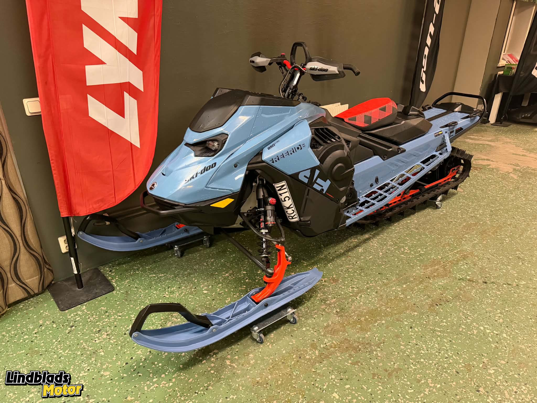 Produktbild 1 - Ski-doo FREERIDE STD 146" 850 E-TEC 2026