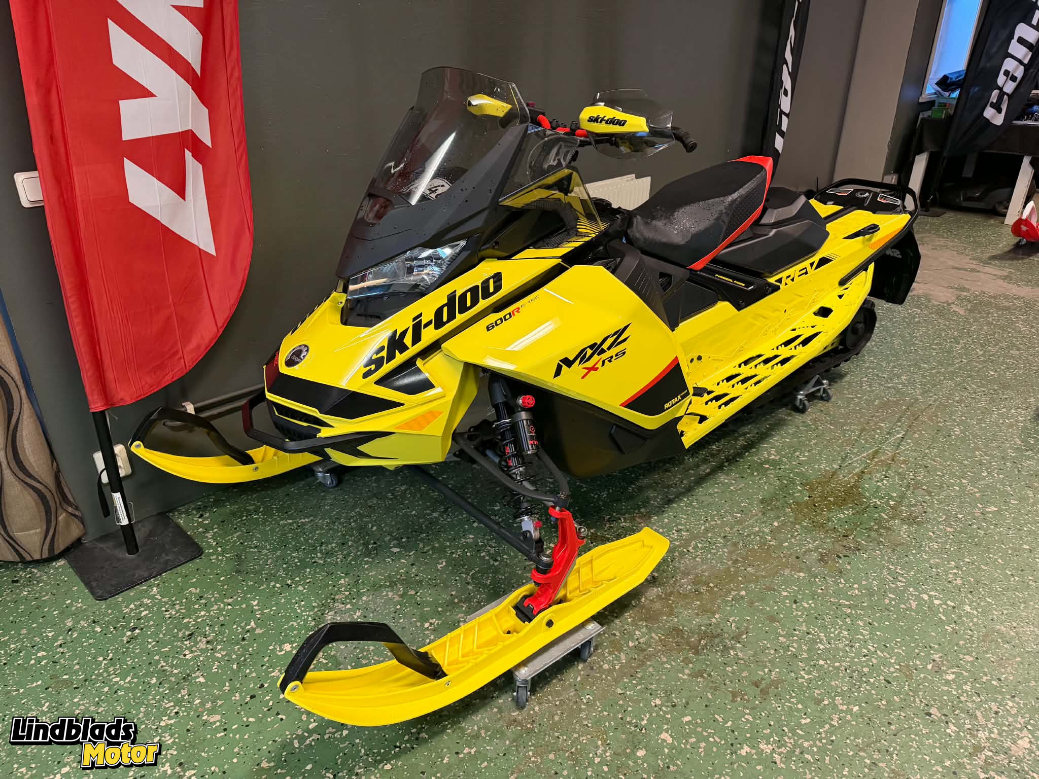 Produktbild 1 - Ski-doo MX Z  XRS 600R E-TEC m. dubb 2020