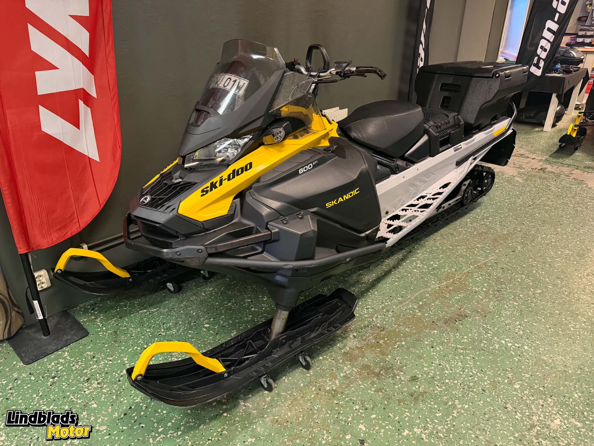 Produktbild 1 - Ski-doo SKANDIC SPORT 600 EFI m. kylfläkt 2023