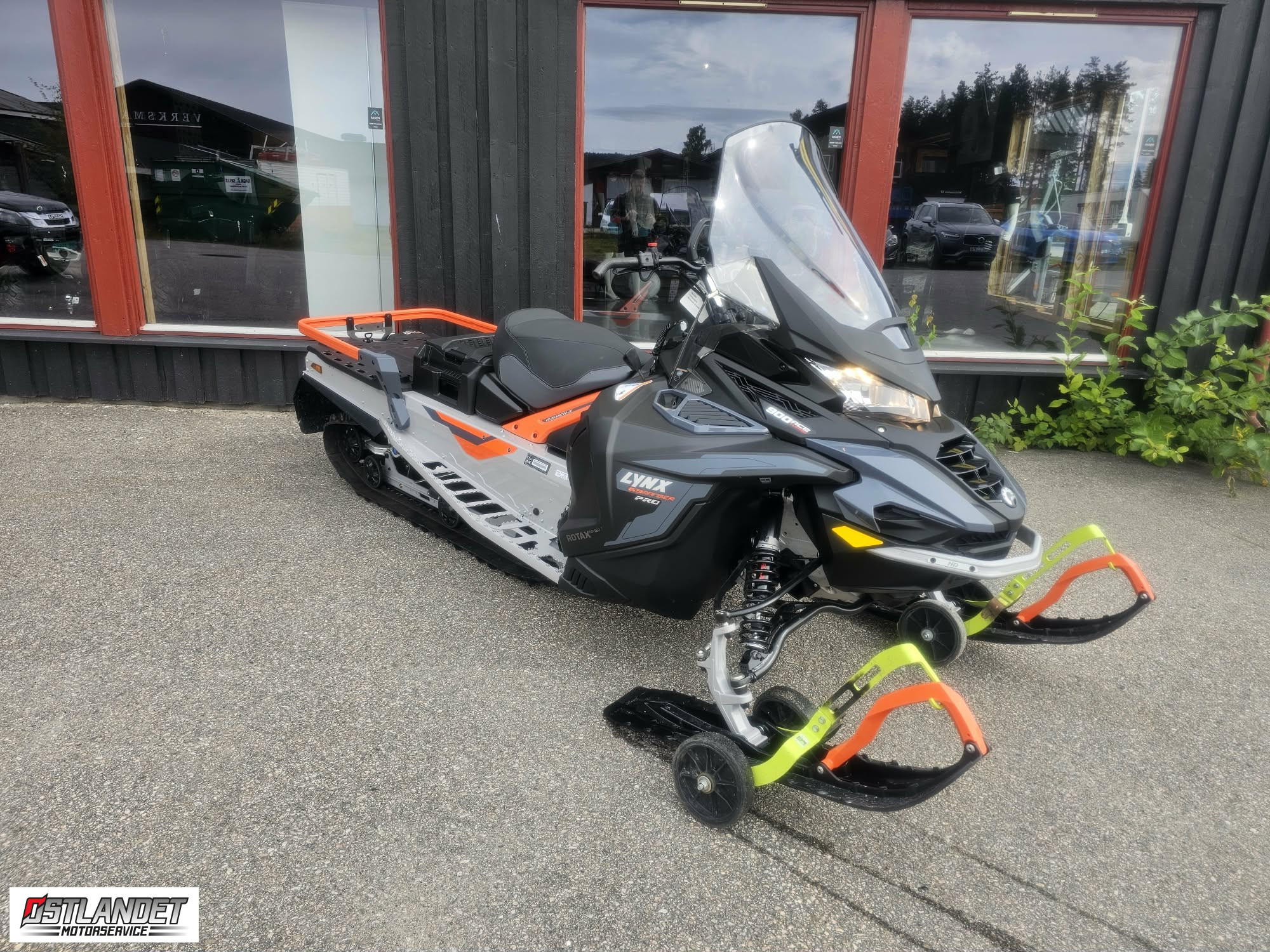 [general.product.image.short] 1 - Lynx 69 Ranger PRO 900 ACE Turbo -  Bredbelter kon