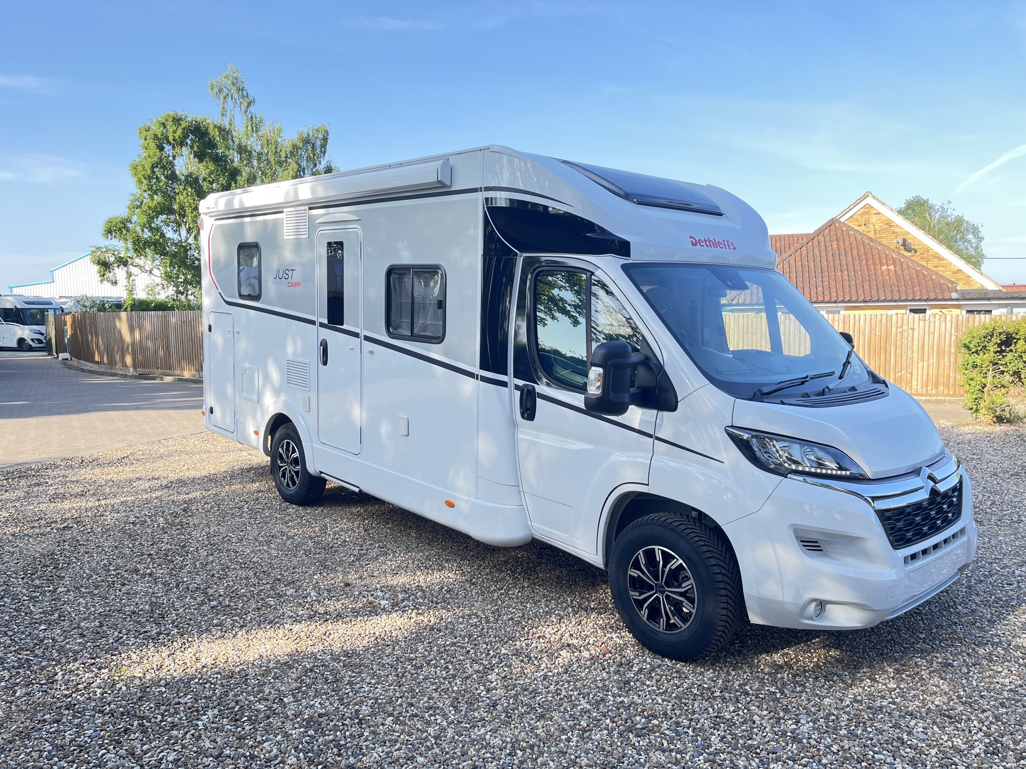 [general.product.image.short] 1 - Dethleffs Just Camp T6762 2024
