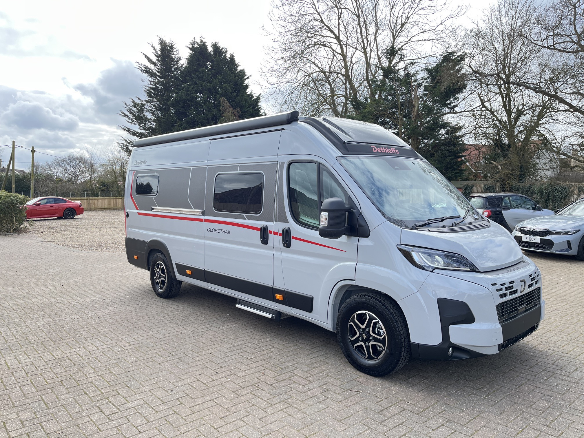 [general.product.image.short] 1 - Dethleffs Globetrail 640 HR 2025