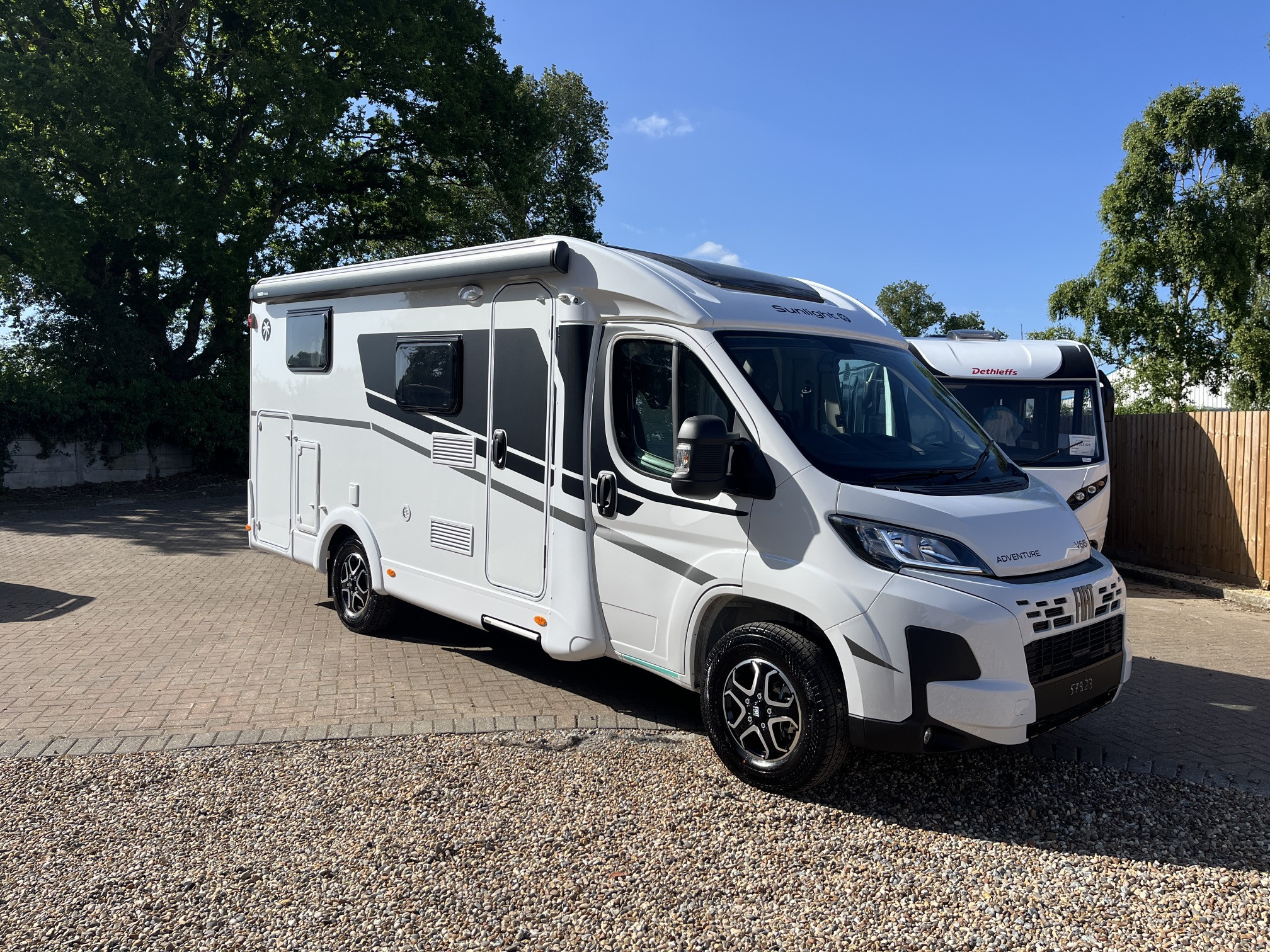 [general.product.image.short] 1 - Sunlight V66 Adventure Edition 2025