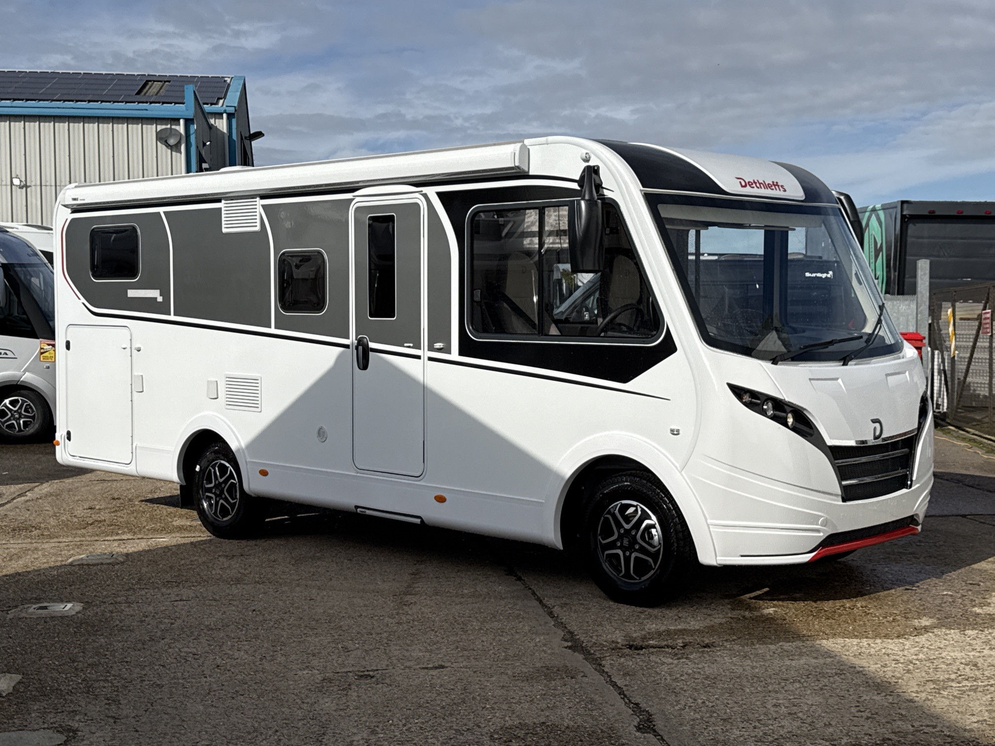 [general.product.image.short] 1 - Dethleffs Globebus Active I6 2025