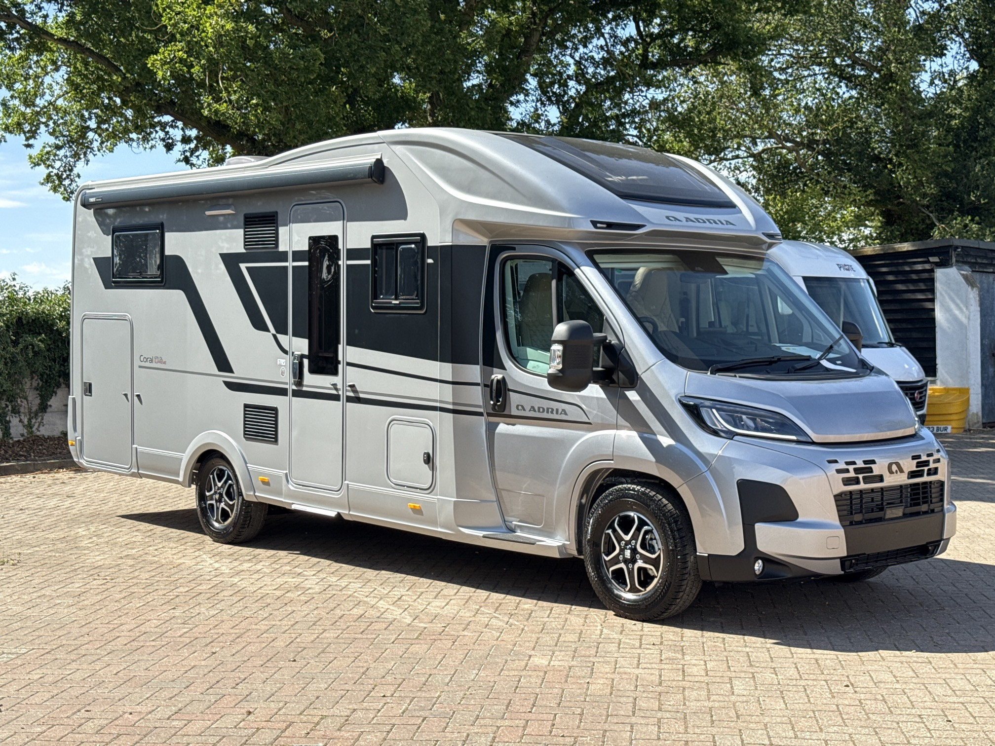 [general.product.image.short] 1 - Adria CORAL SUPREME 670 DL 2025