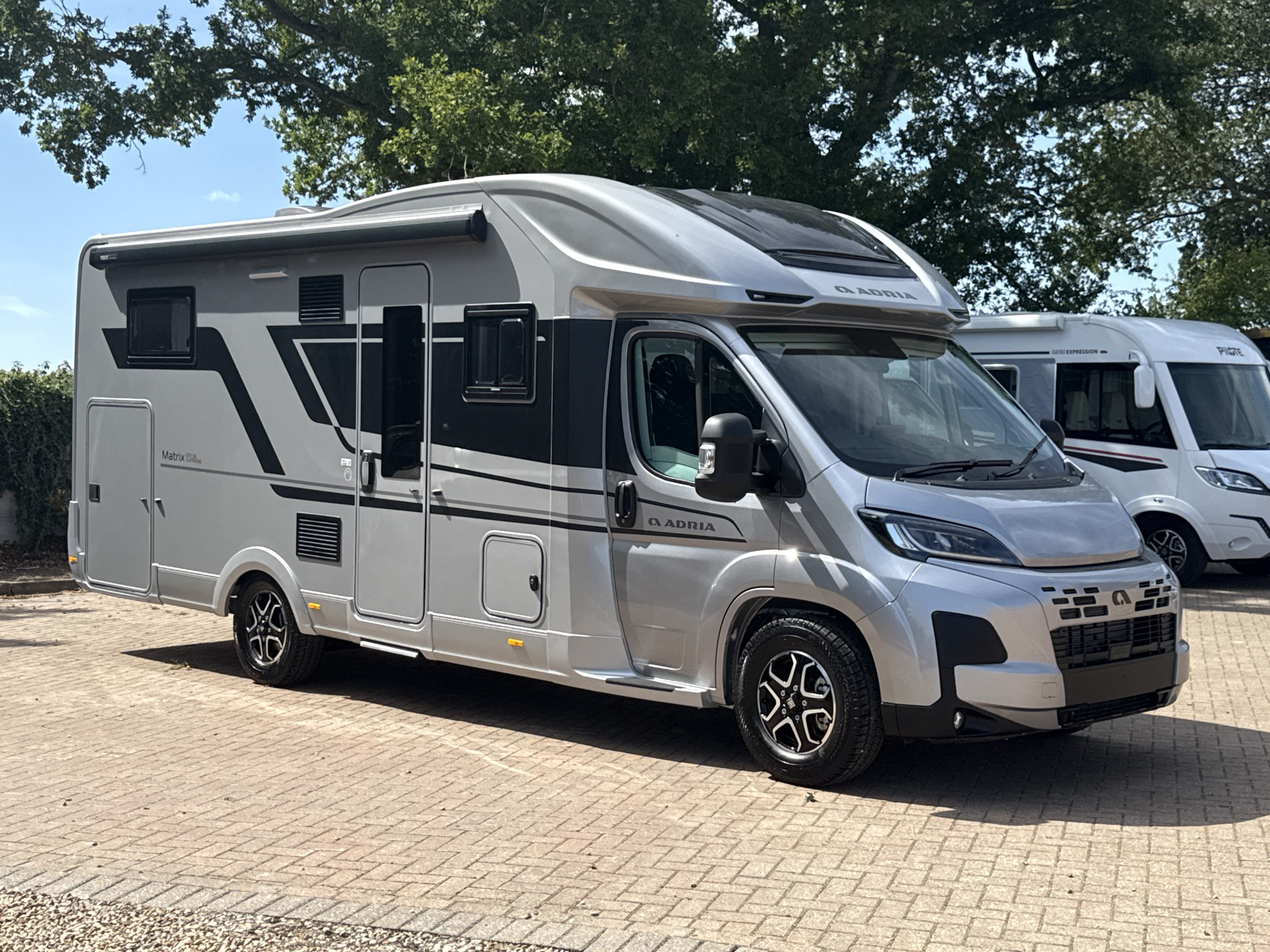 [general.product.image.short] 1 - Adria MATRIX SUPREME 670 DL 2025