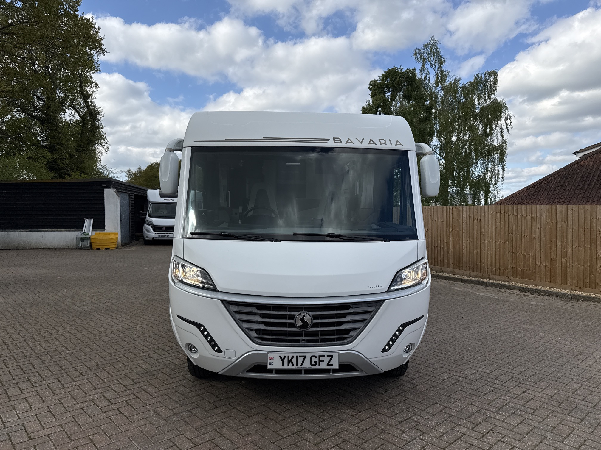 [general.product.image.short] 1 - Bavaria Allure I740 C 2017