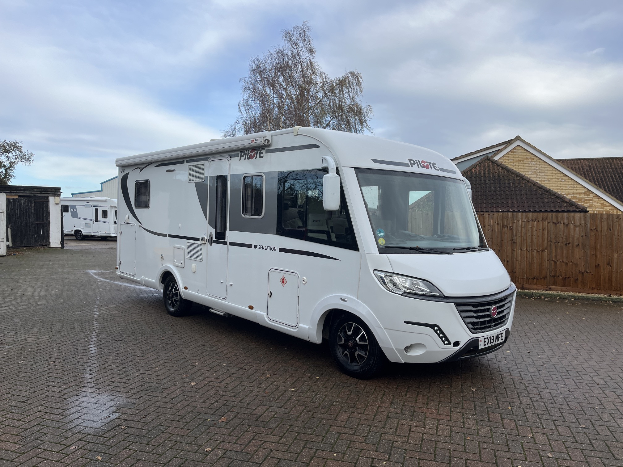 [general.product.image.short] 1 - Pilote G740 C Sensation 2019