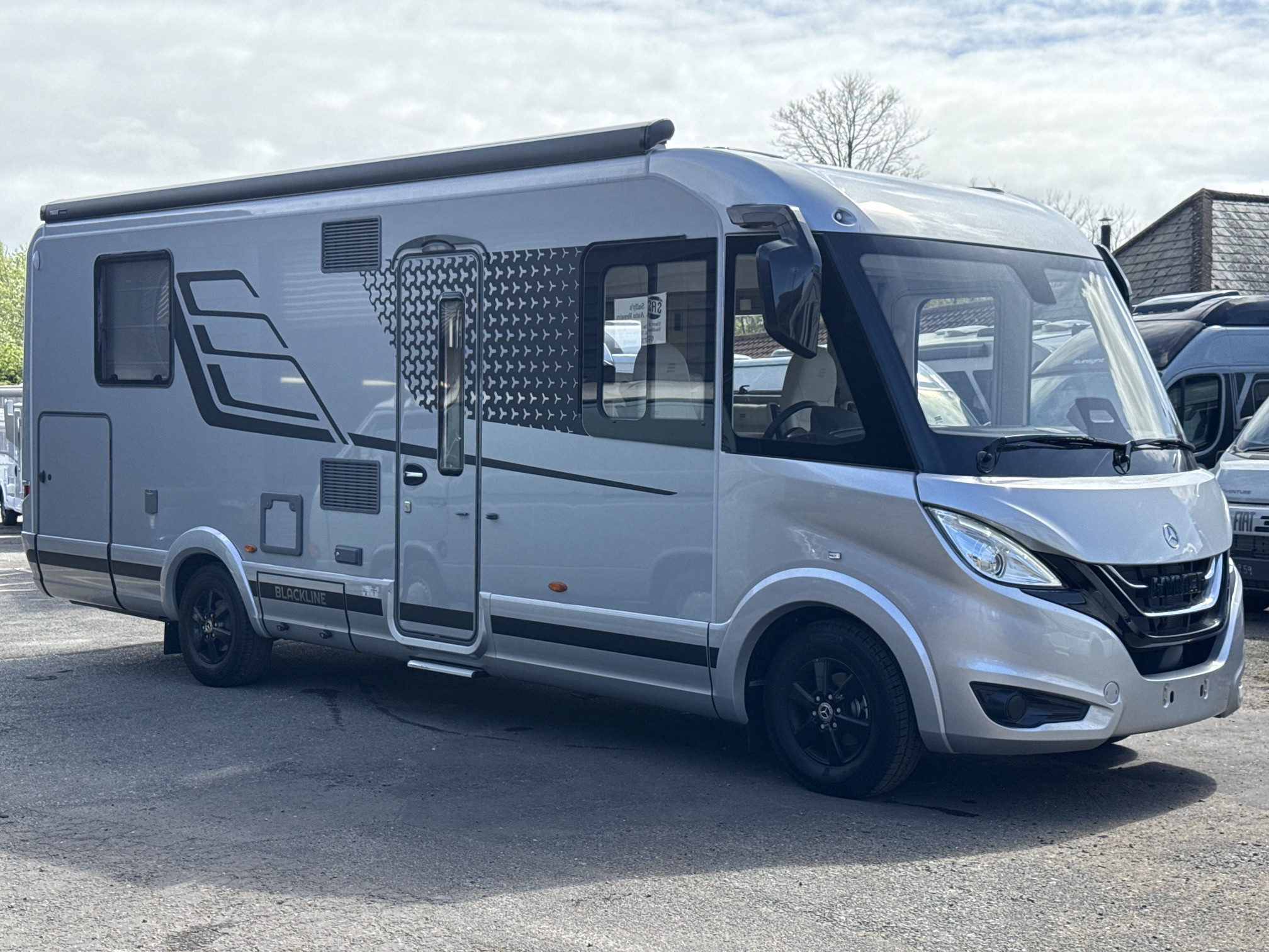 [general.product.image.short] 1 - Hymer B-ML I 790 BlackLine 2026