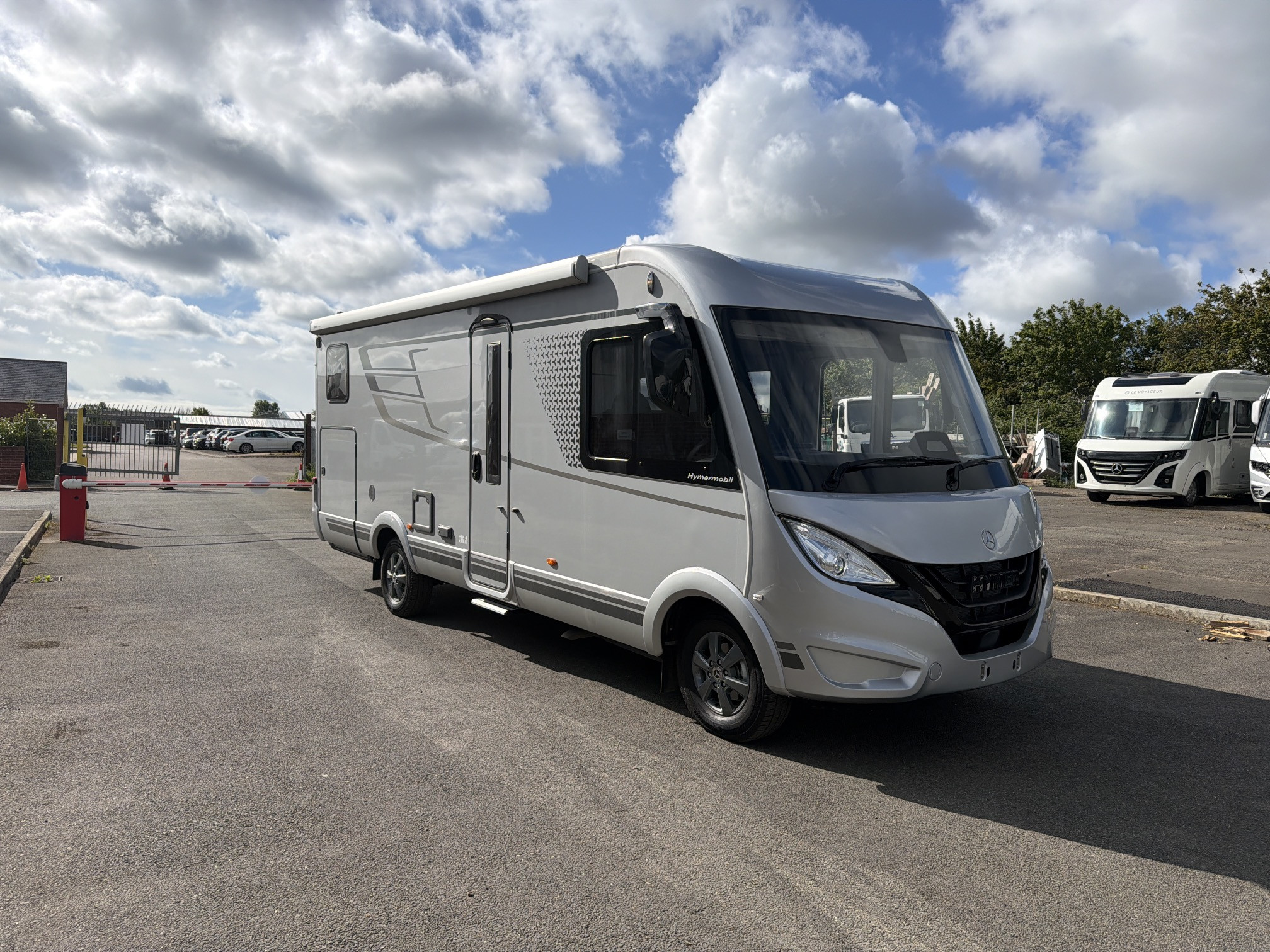 [general.product.image.short] 1 - Hymer B-Class ModernComfort B-MC I680 2026