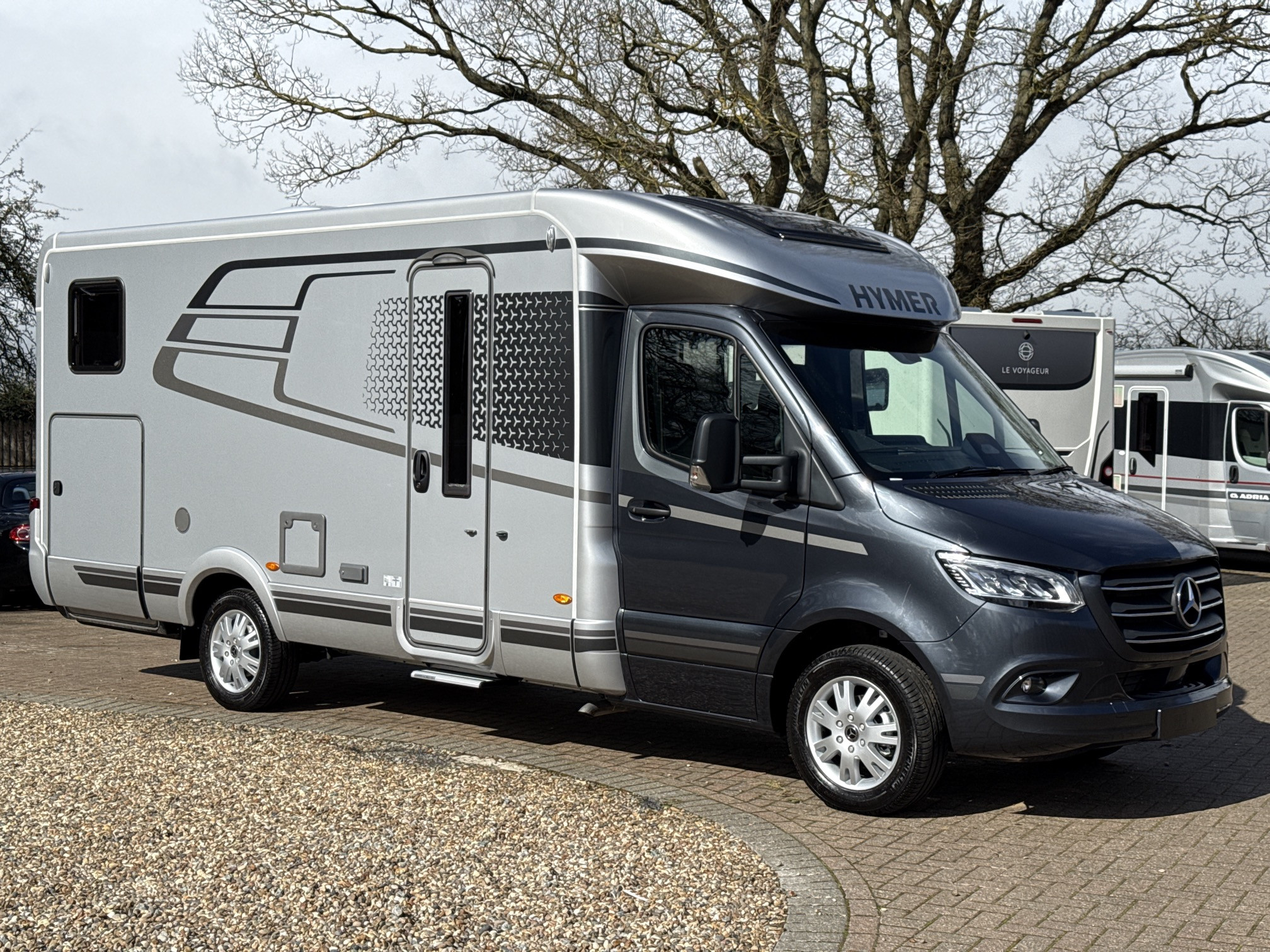[general.product.image.short] 1 - Hymer B-Class ModernComfort B-MC T680 2026