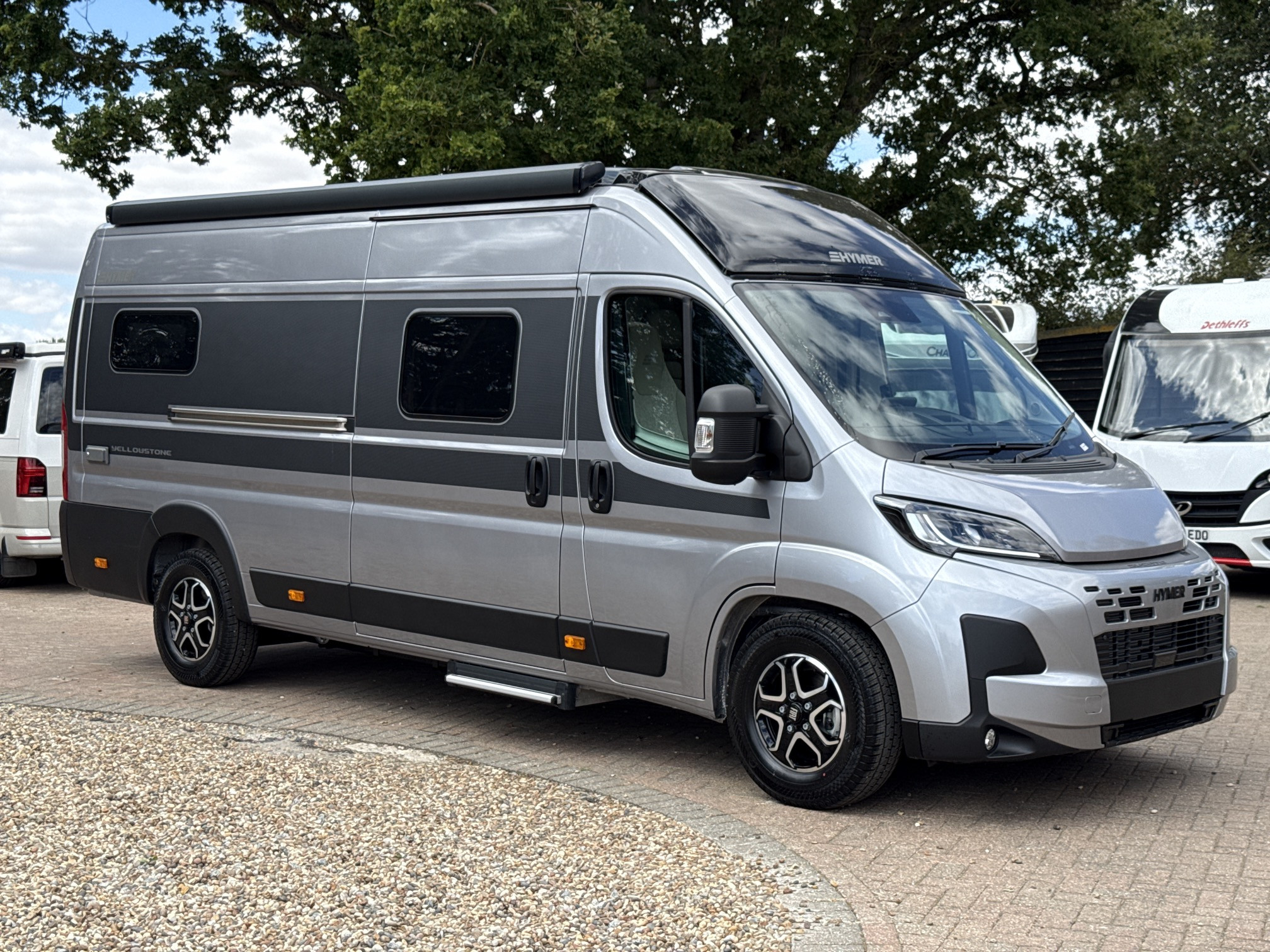 [general.product.image.short] 1 - Hymer Yellowstone 640 2026