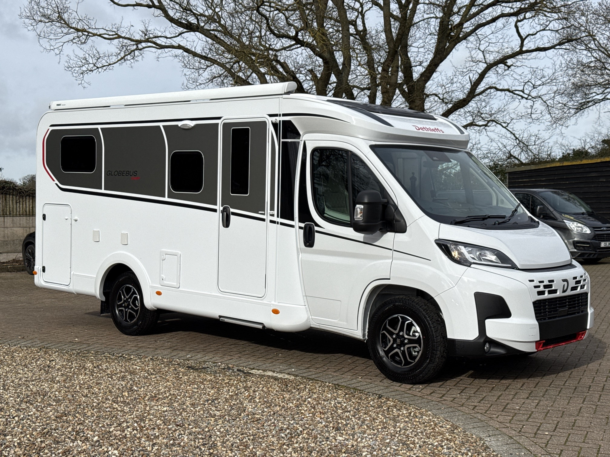 [general.product.image.short] 1 - Dethleffs Globebus Camp T4 2026