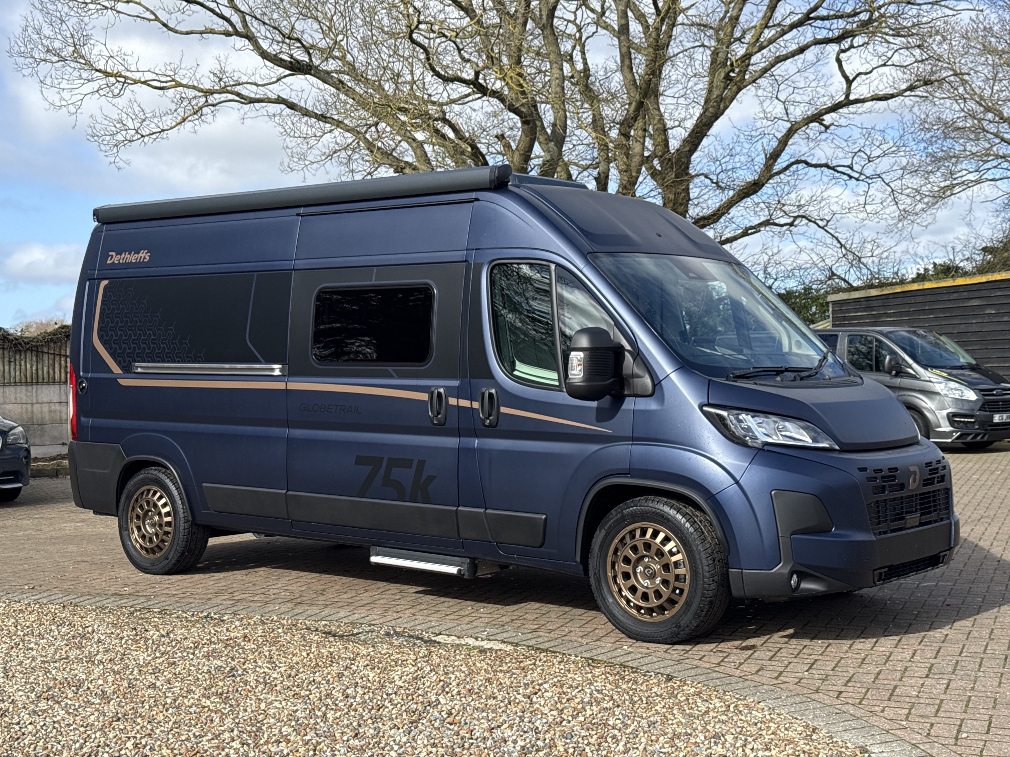 [general.product.image.short] 1 - Dethleffs Globetrail 75K Iconic Edition 600 DS 202