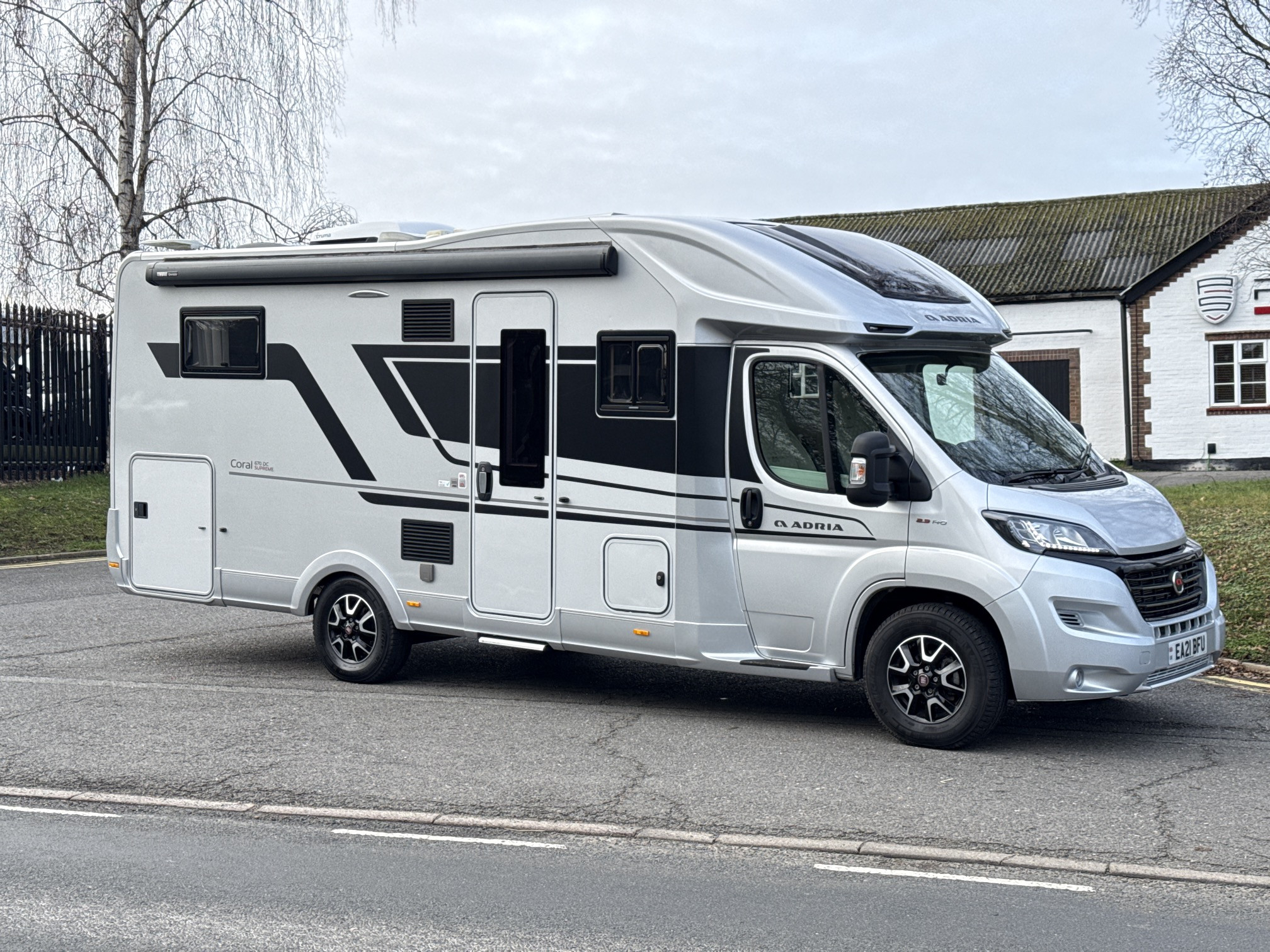 [general.product.image.short] 1 - Adria Coral Supreme 670 DC  2021