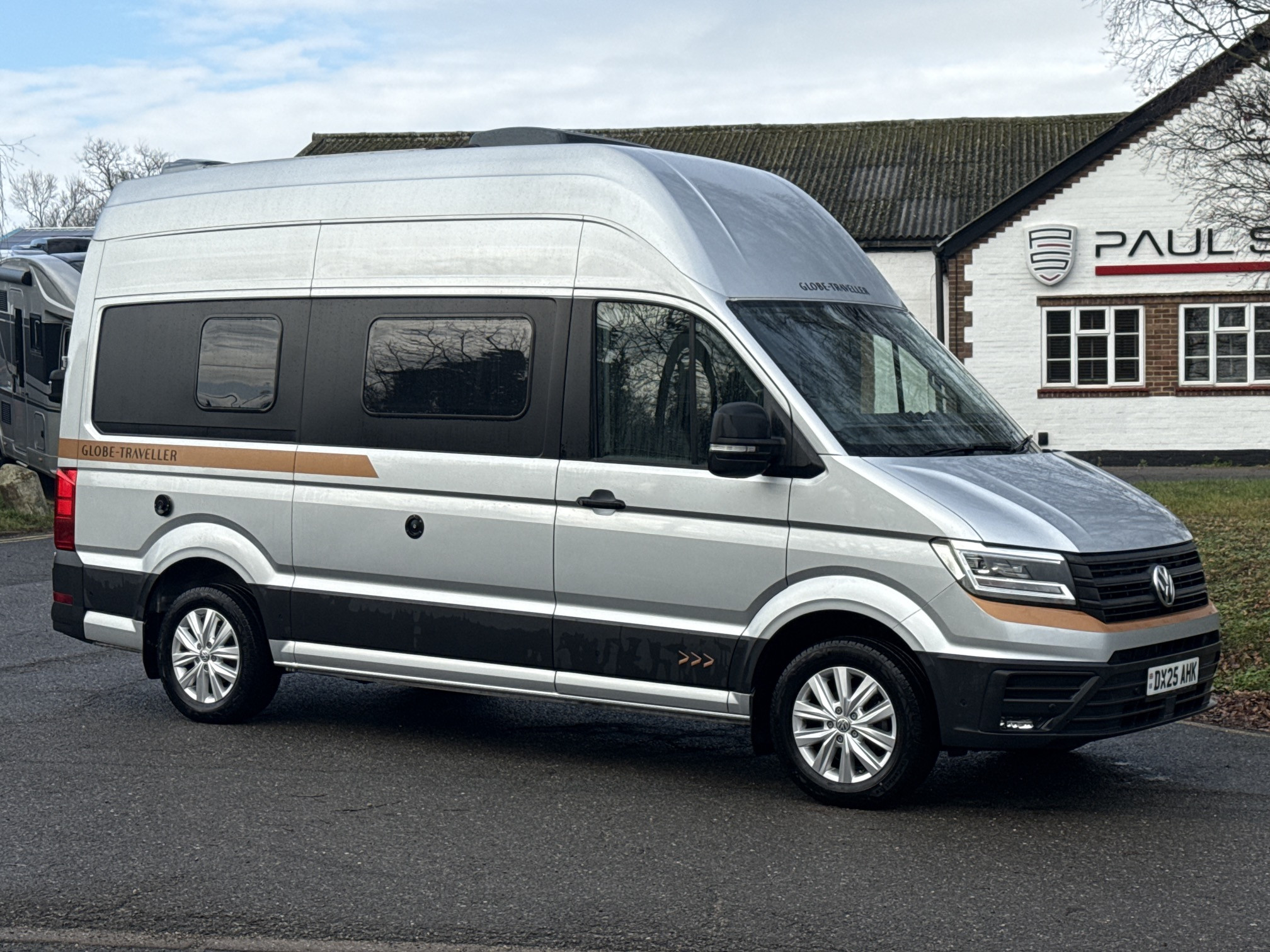 [general.product.image.short] 1 - Globe-Traveller Falcon 2XS 2025