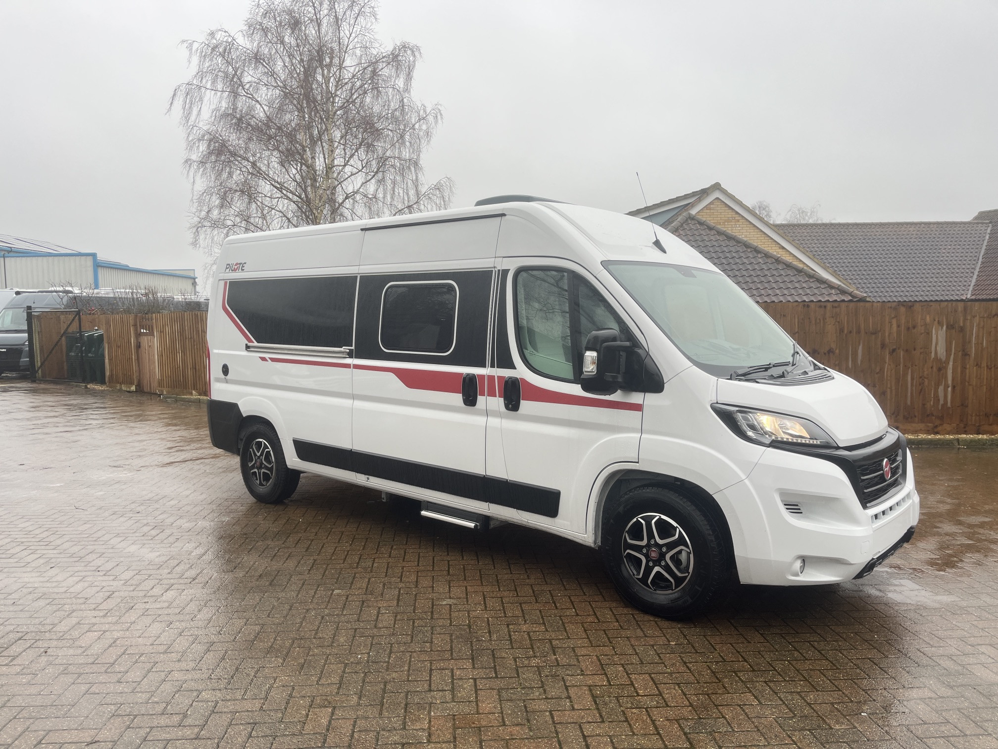 [general.product.image.short] 1 - Pilote V600G Selection 2026