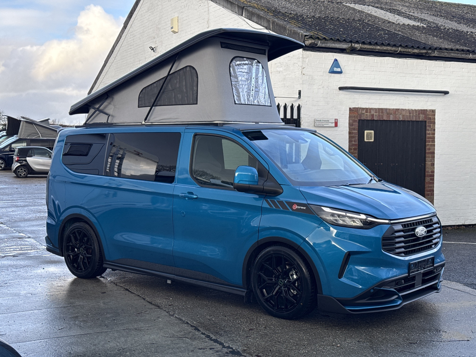 [general.product.image.short] 1 - Bespoke Explore Ford Custom Sports Edition Camperv