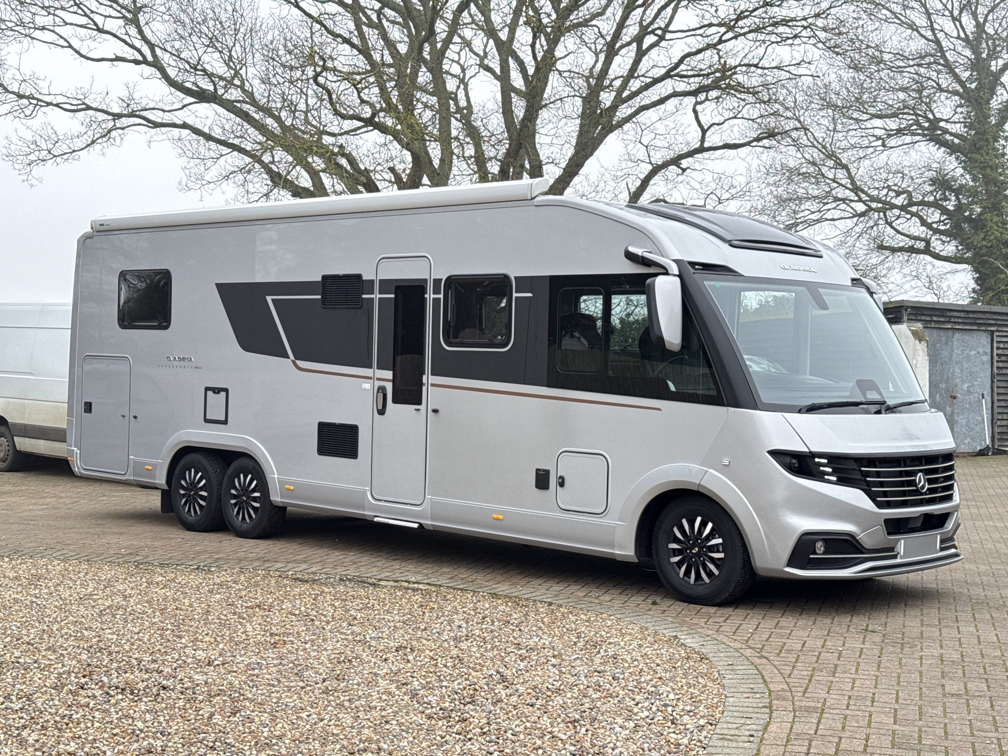 [general.product.image.short] 1 - Adria SUPERSONIC 890 LC  2026