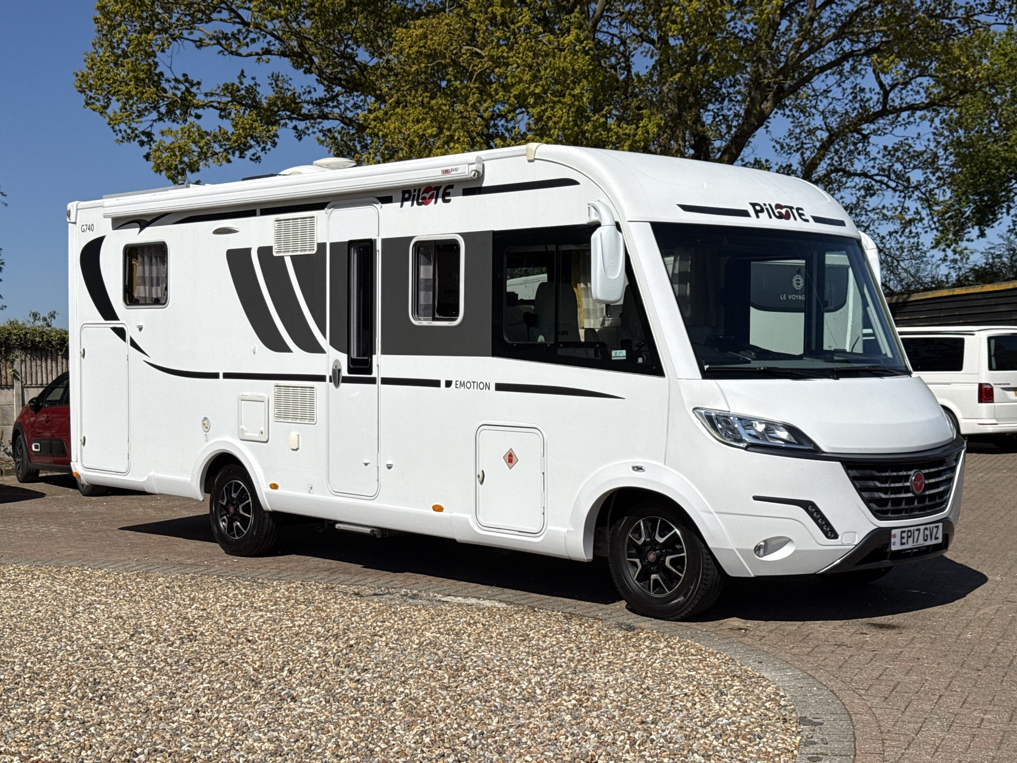 [general.product.image.short] 1 - Pilote G740C Emotion 2017