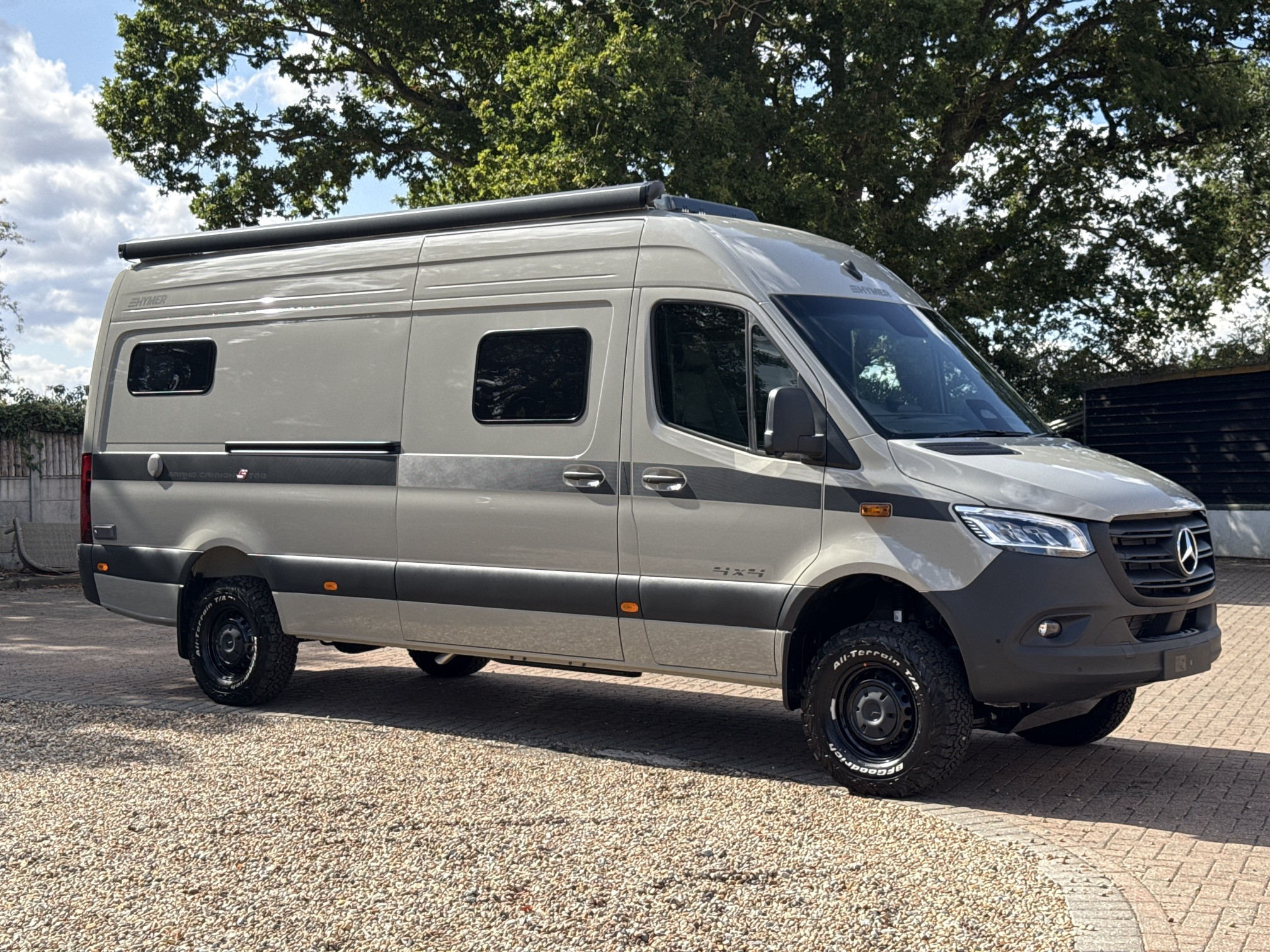 [general.product.image.short] 1 - Hymer Grand Canyon S700 2026