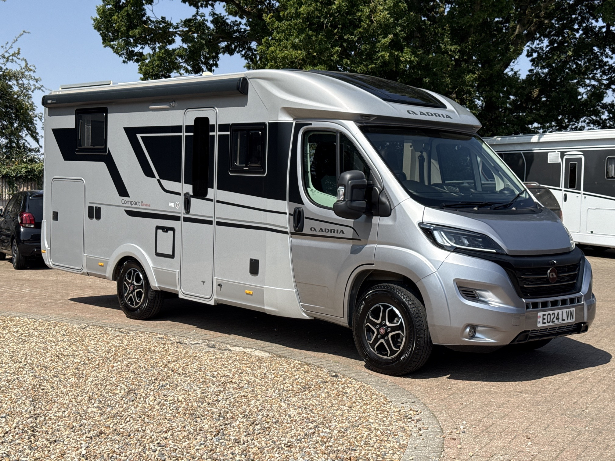 [general.product.image.short] 1 - Adria Compact Supreme DL 2024