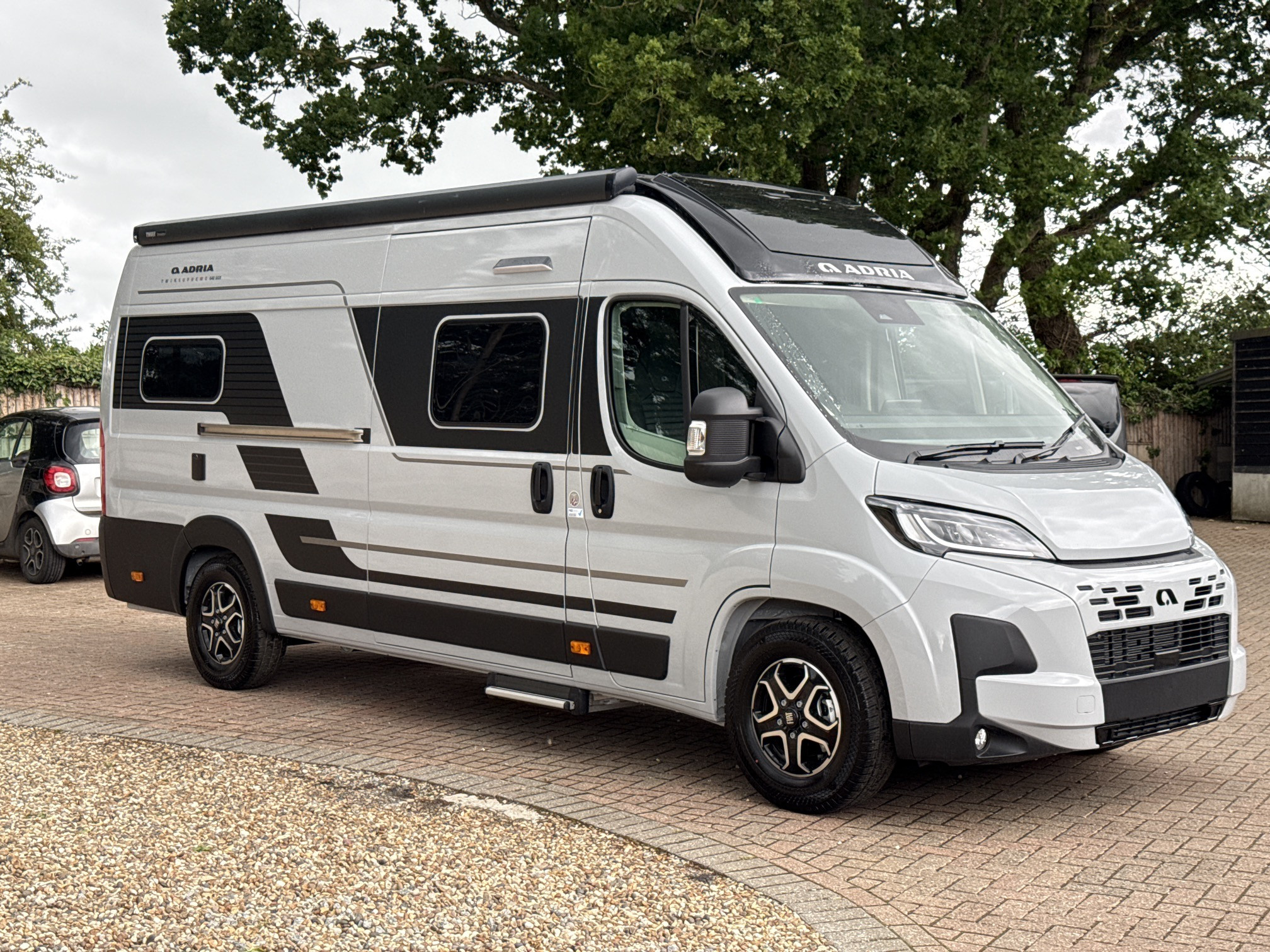 [general.product.image.short] 1 - Adria TWIN SUPREME 640 SGX  2026