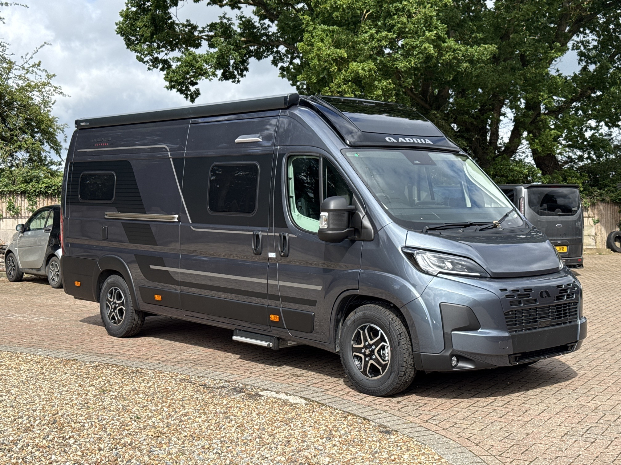 [general.product.image.short] 1 - Adria TWIN SUPREME 640 SLB  2026